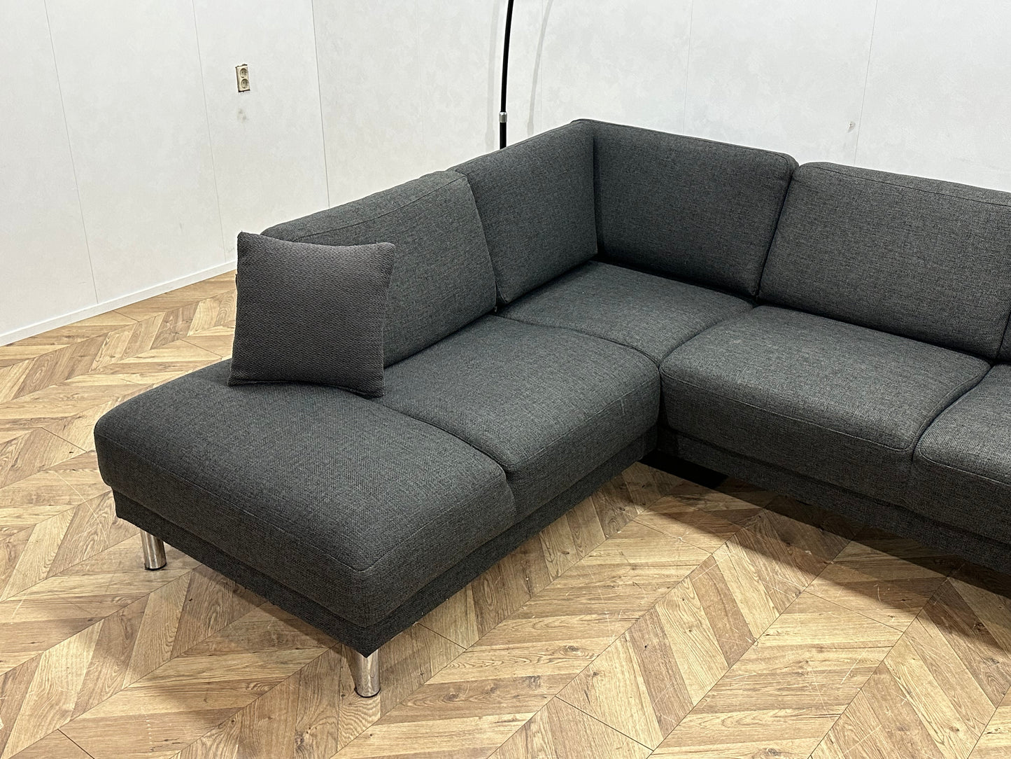 Antraciet U Bank ~ Losse Rugkussens Met Afneembare Hoezen