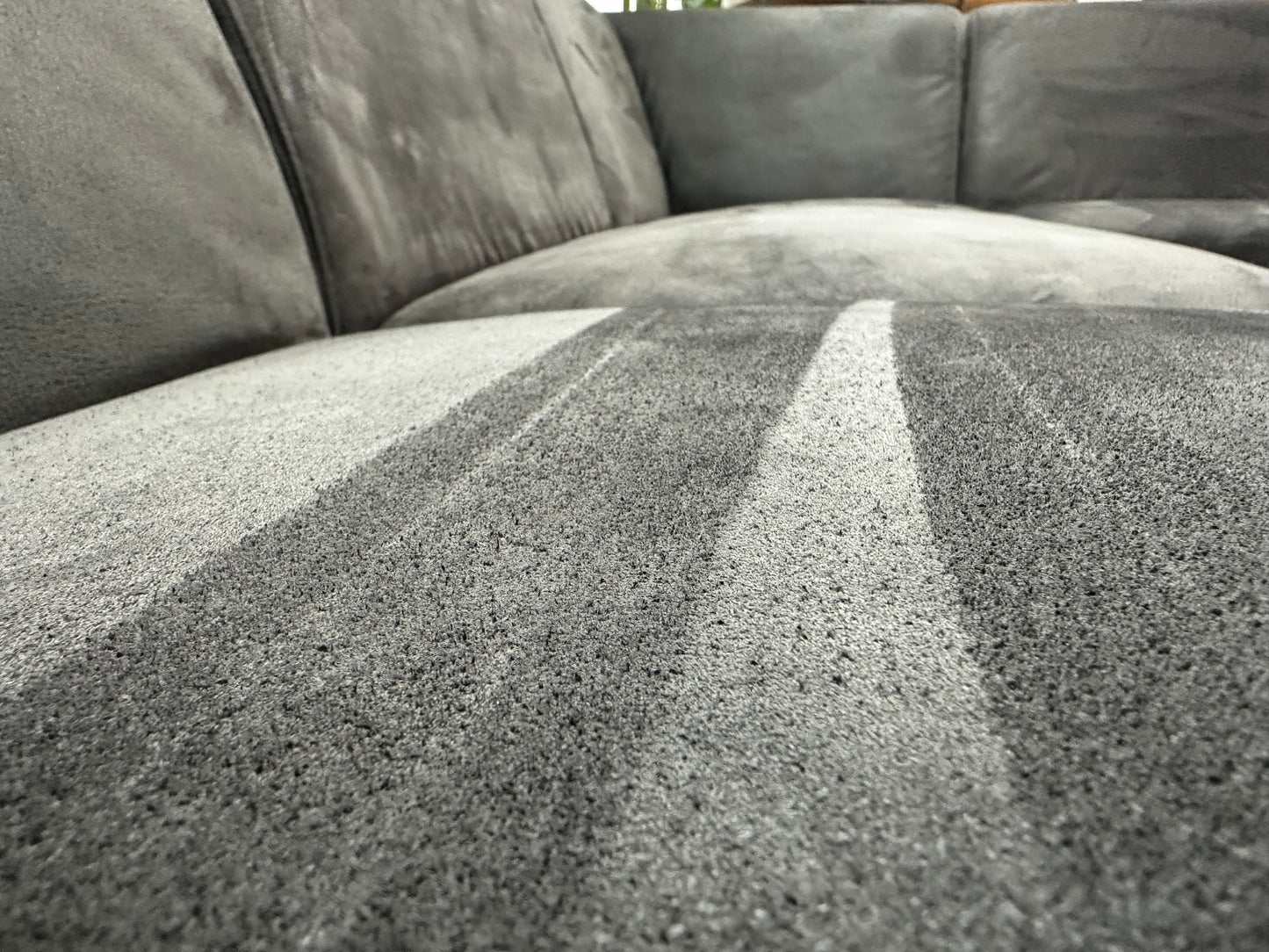 !Showroommodel! Antraciet Suède Stoffen Hoekbank ~ Vaste Kussens