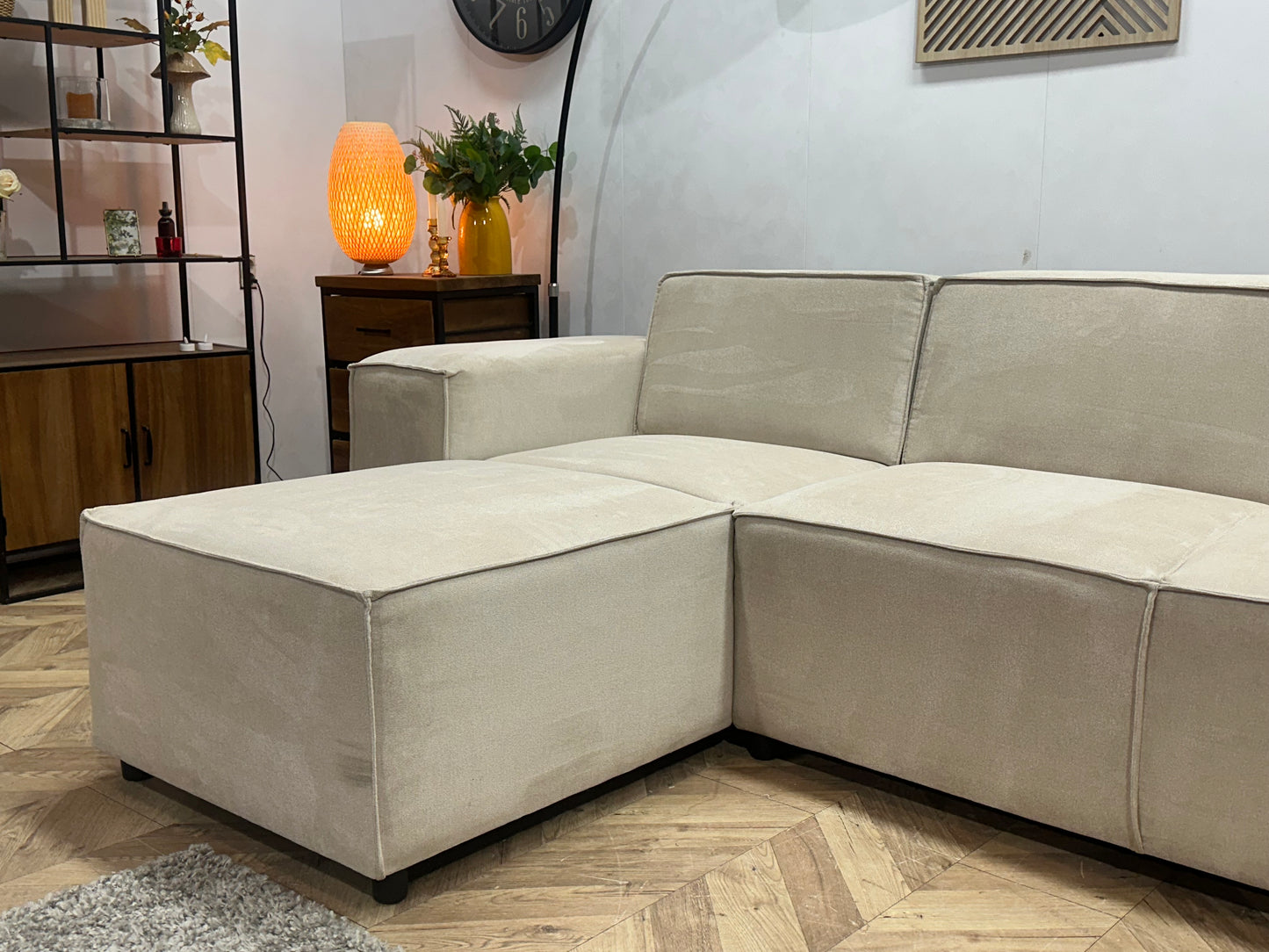 !Showroommodel! Crème Suède Stoffen U Bank