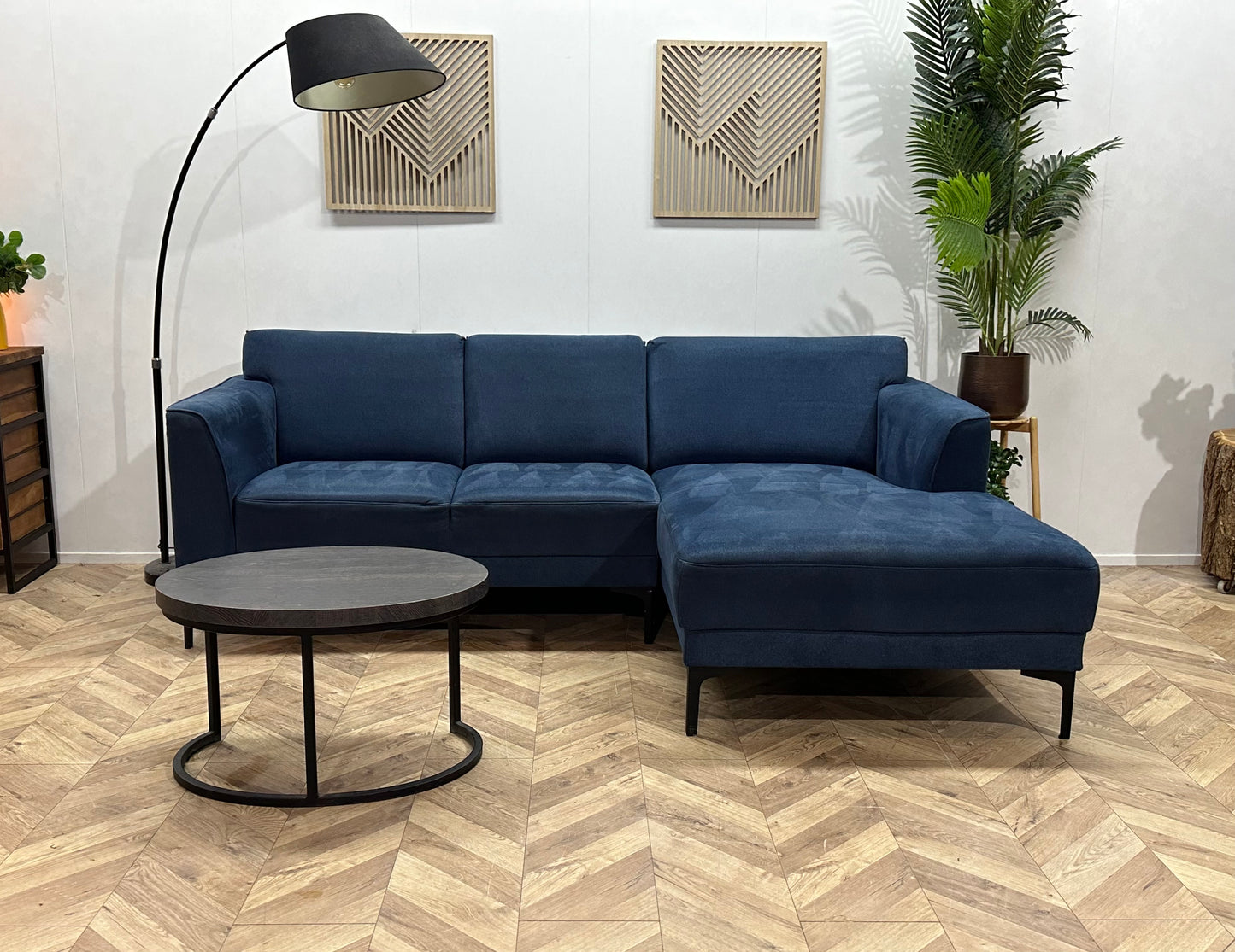 Montèl Blauwe Suède Stoffen Hoekbank ~ Vaste Kussens