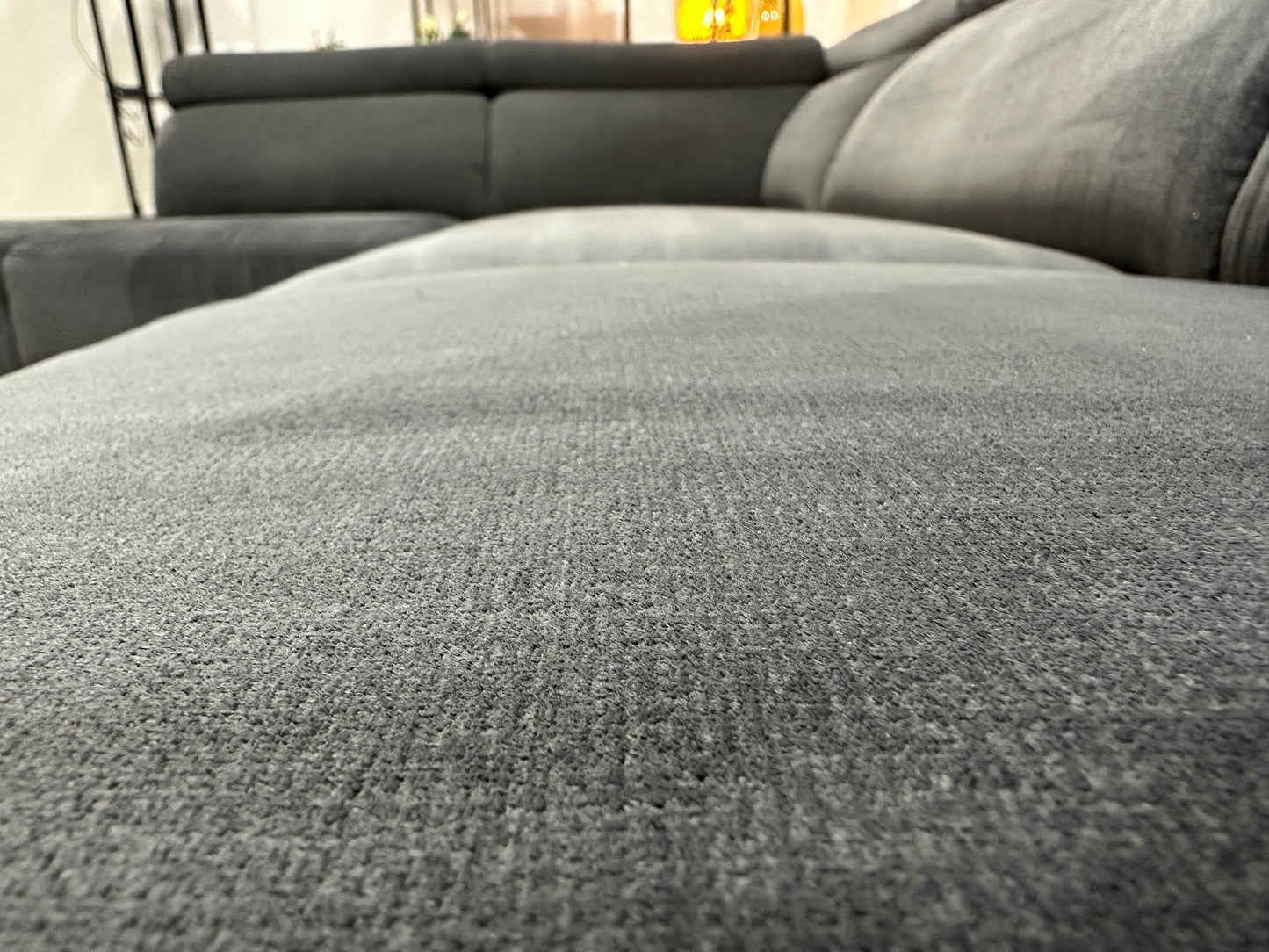 Grijze Suède Stoffen Hoekbank ~ Verstelbare Hoofdsteunen