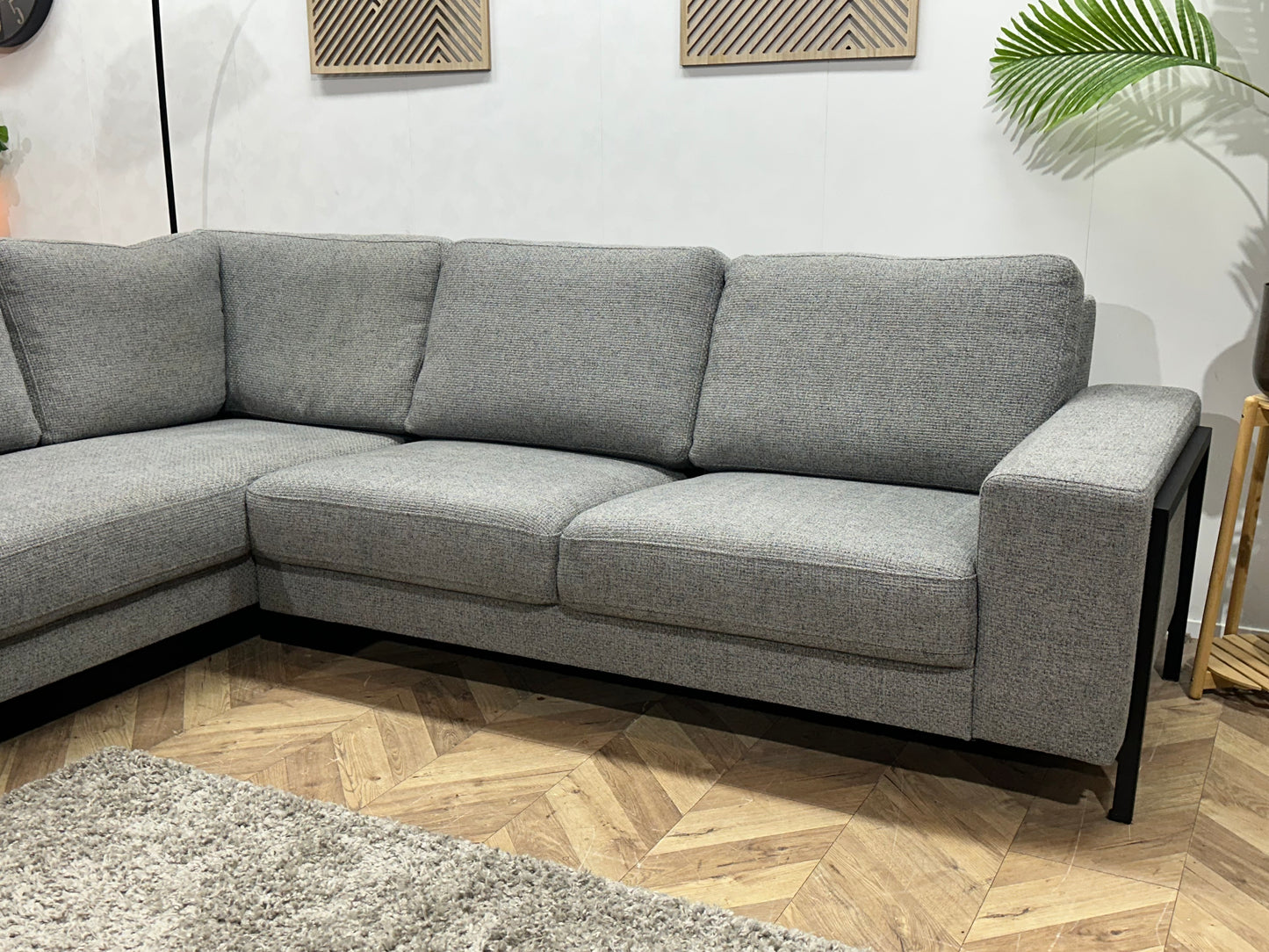 Grijze Hoekbank ~ Losse Rugkussens Met Afneembare Hoezen