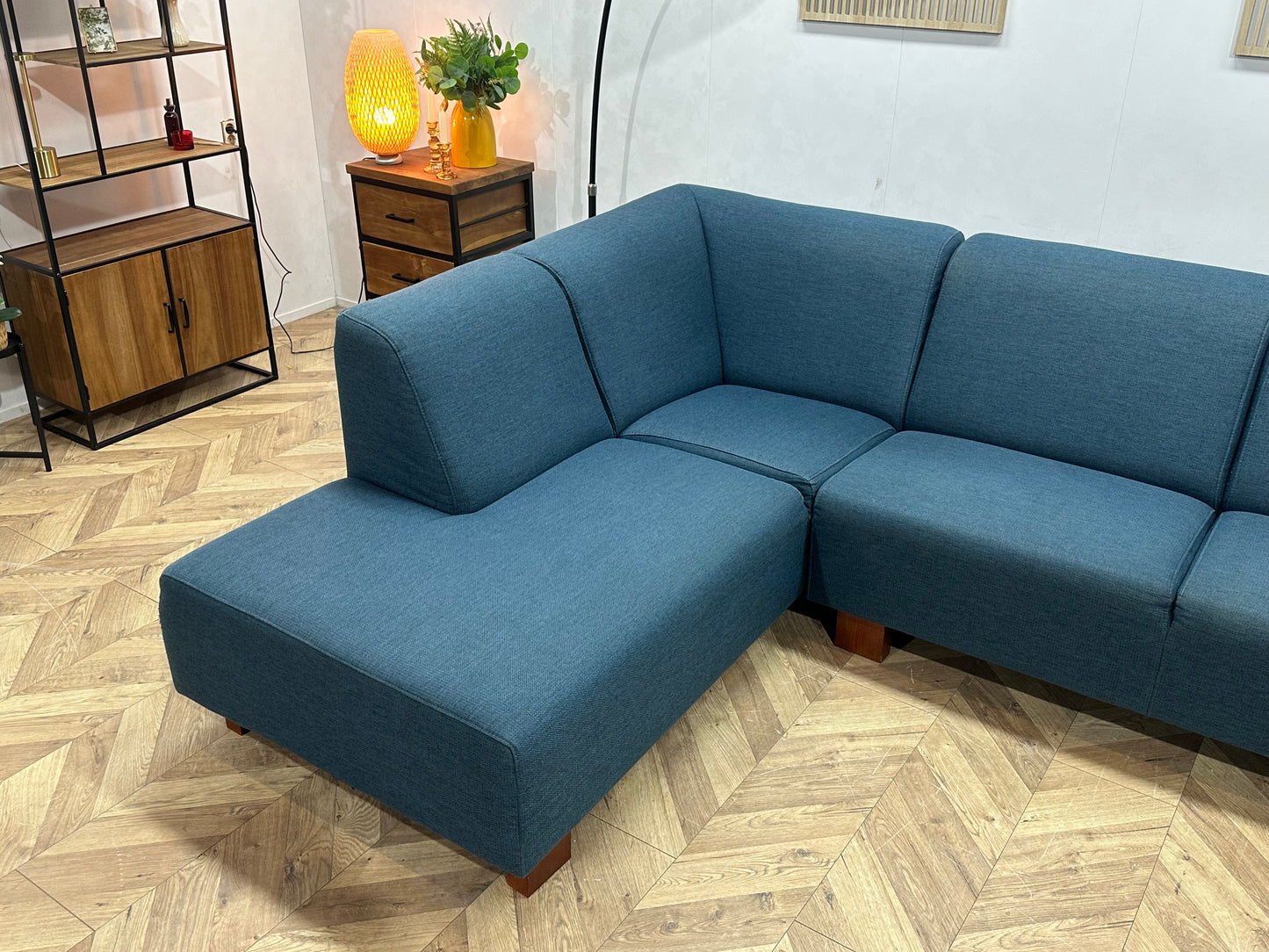 Blauwe Hoekbank Inc Hocker ~ Vaste Kussens