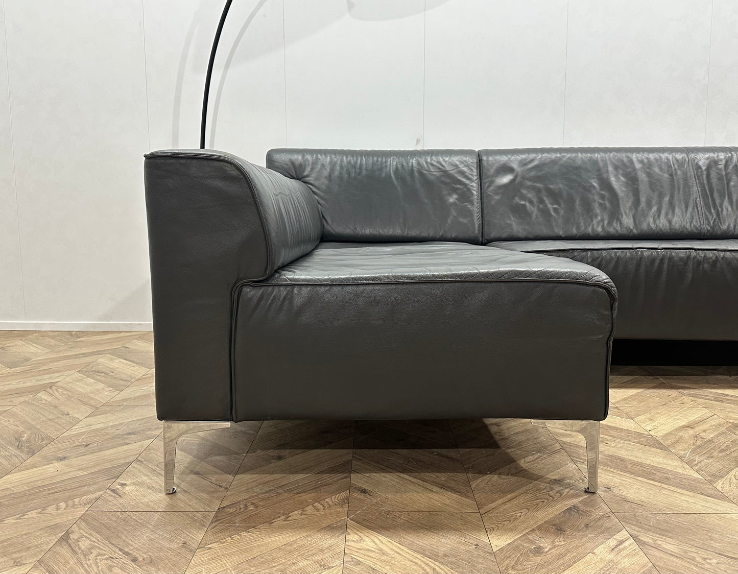 Montèl Grijze Echt Lederen Design Hoekbank ~ Vaste Kussens