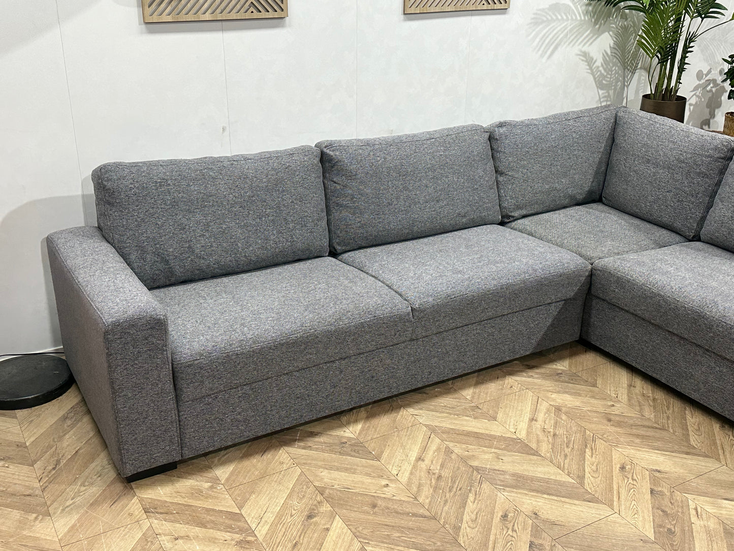 Grijze Hoekbank ~ Losse Rugkussens Met Afneembare Hoezen