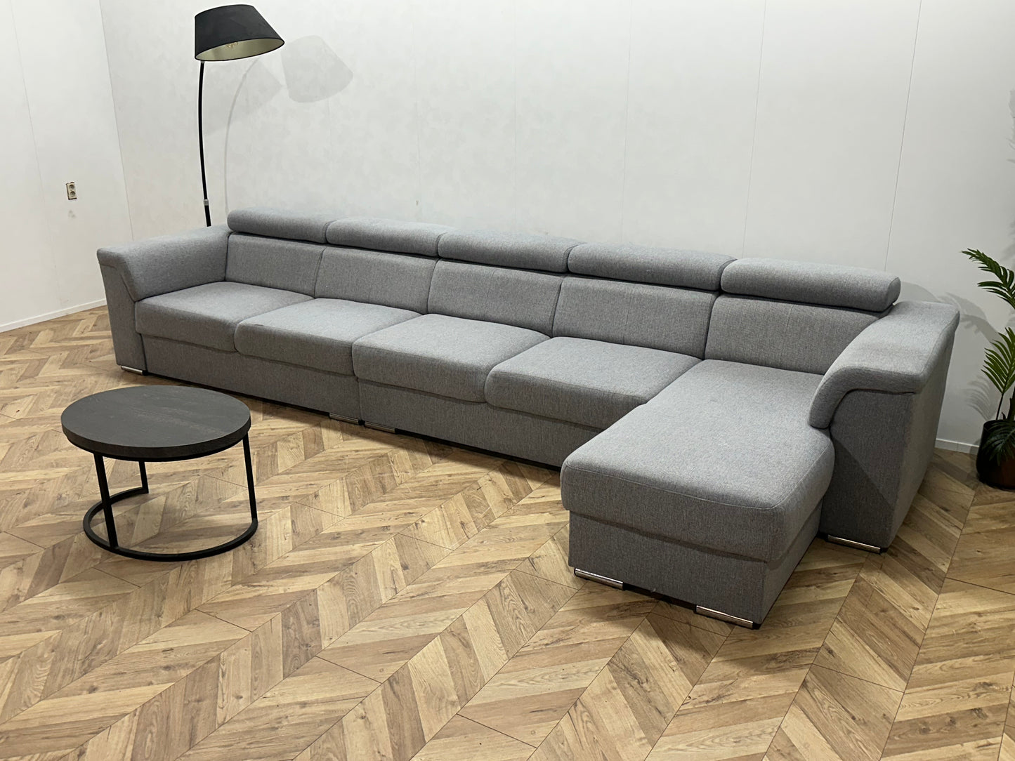 Licht Grijze Ruime Hoekbank ~ Verstelbare Hoofdsteunen