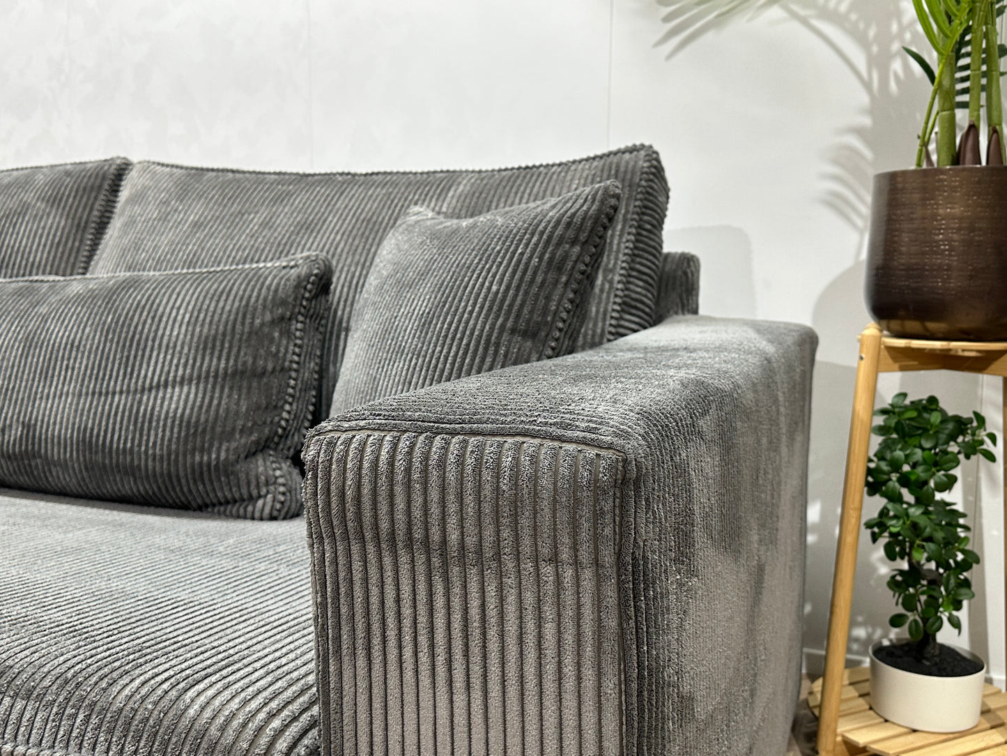 Antraciet Ribstof Hoekbank ~ Nieuwstaat