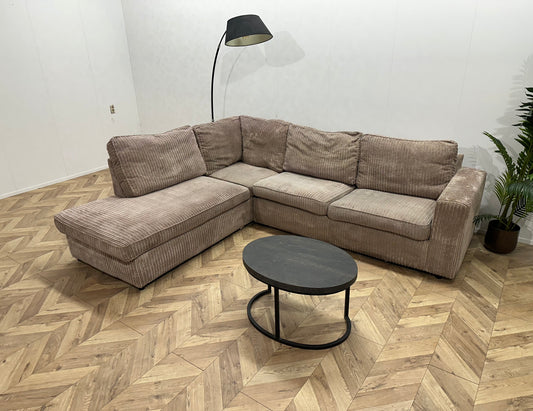 Beige Ribstof Hoekbank ~ Losse Kussens Met Afneembare Hoezen