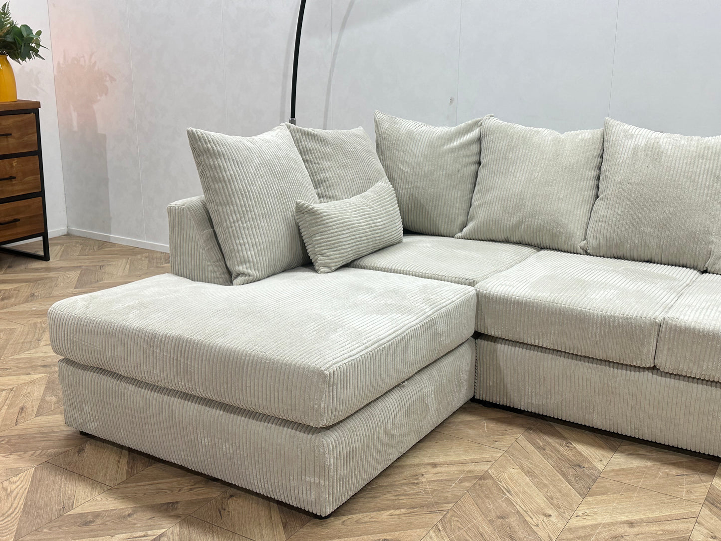 !Showroommodel! Witte/Crème Ribstof Hoekbank