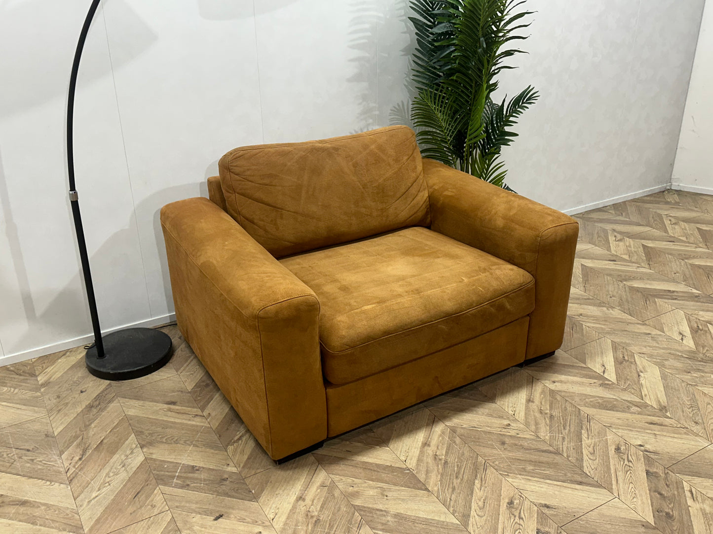 Montèl Cognac Bruine Suède Lederen Fauteuil Inc Hocker ~ Losse Kussens Met Afneembare Hoezen