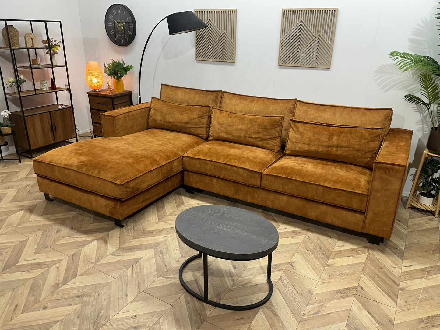 Oosterbaan Cognac Bruine Velvet Hoekbank ~ Losse Kussens Met Afneembare Hoezen