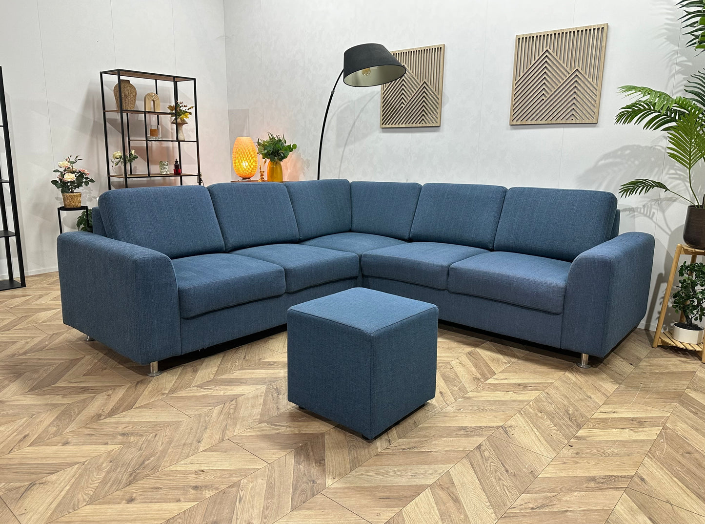 Blauwe Hoekbank Inc Hocker ~ Losse Rugkussens Met Afneembare Hoezen