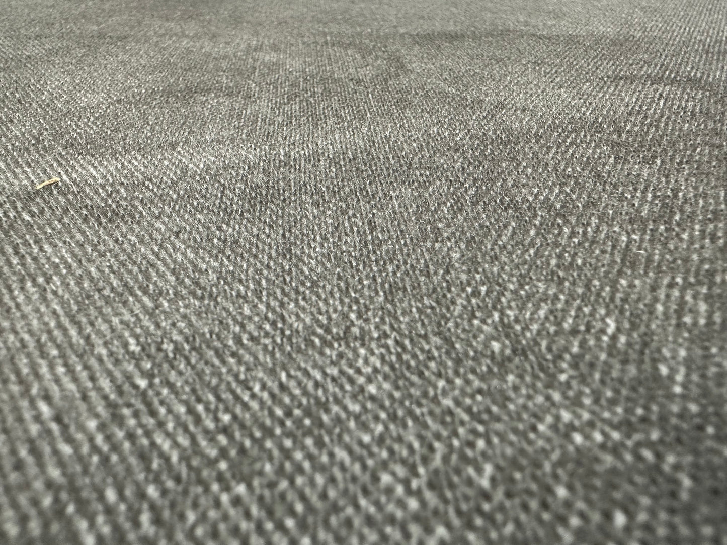 Bruine Velvet Design Bank ~ Nieuwstaat