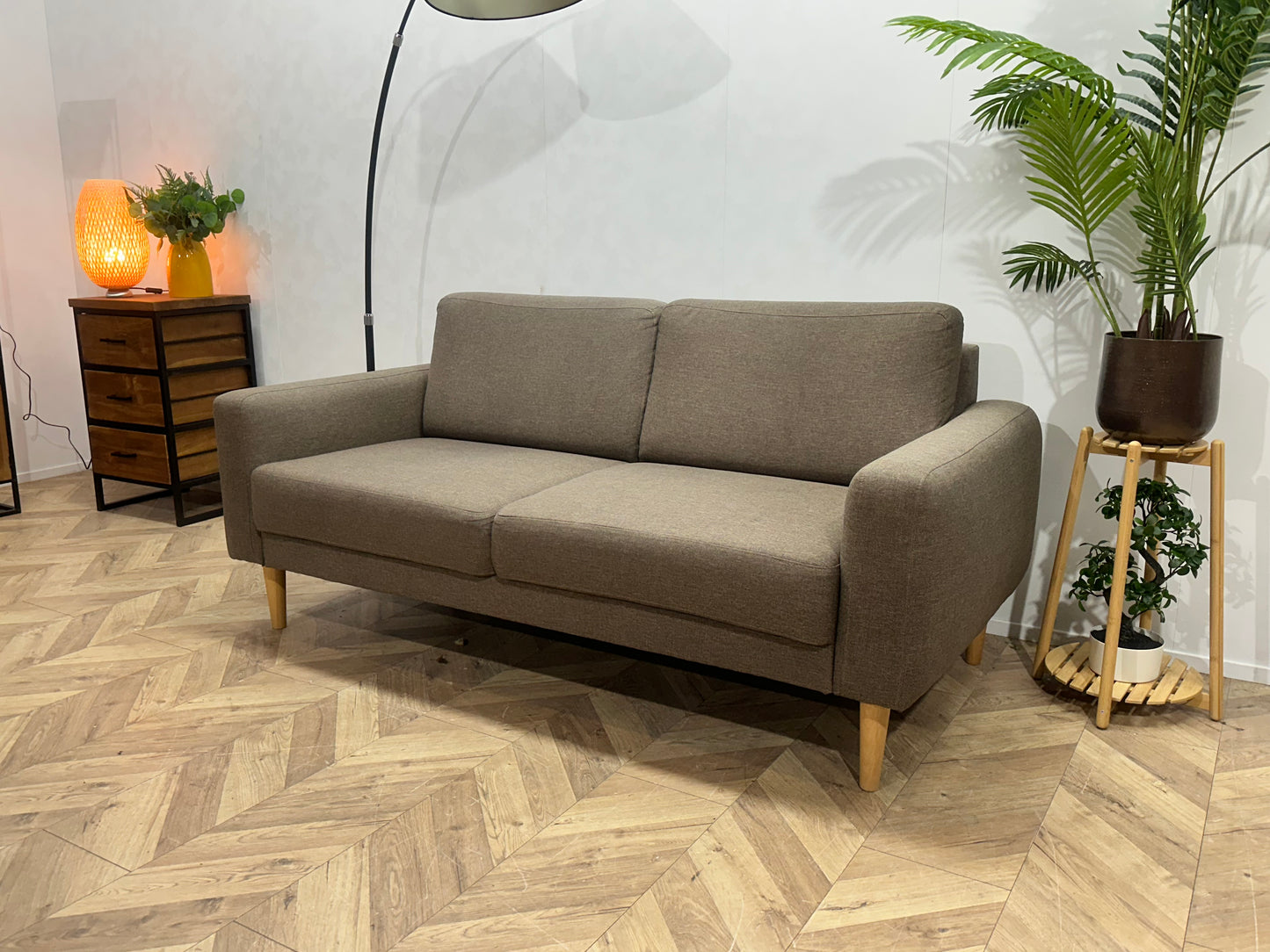 Licht Bruine 2.5-Zits Bank ~ Losse Rugkussens Met Afneembare Hoezen