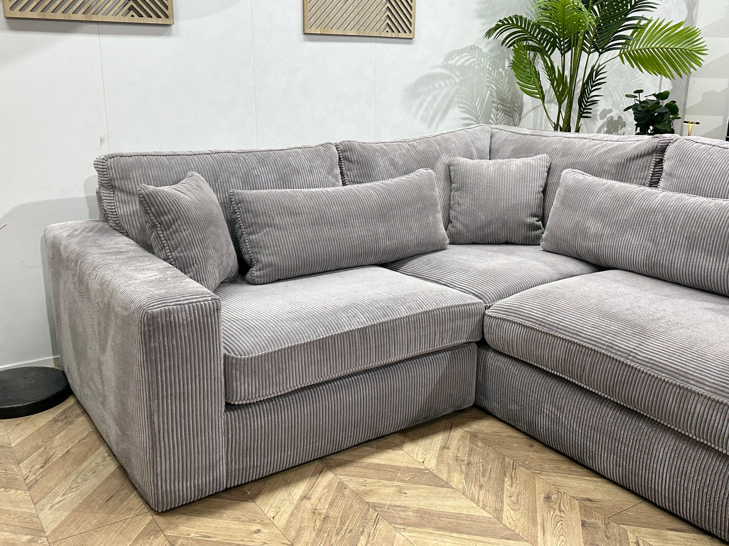 Licht Grijze Ribstof Hoekbank ~ Losse Kussens Met Afneembare Hoezen