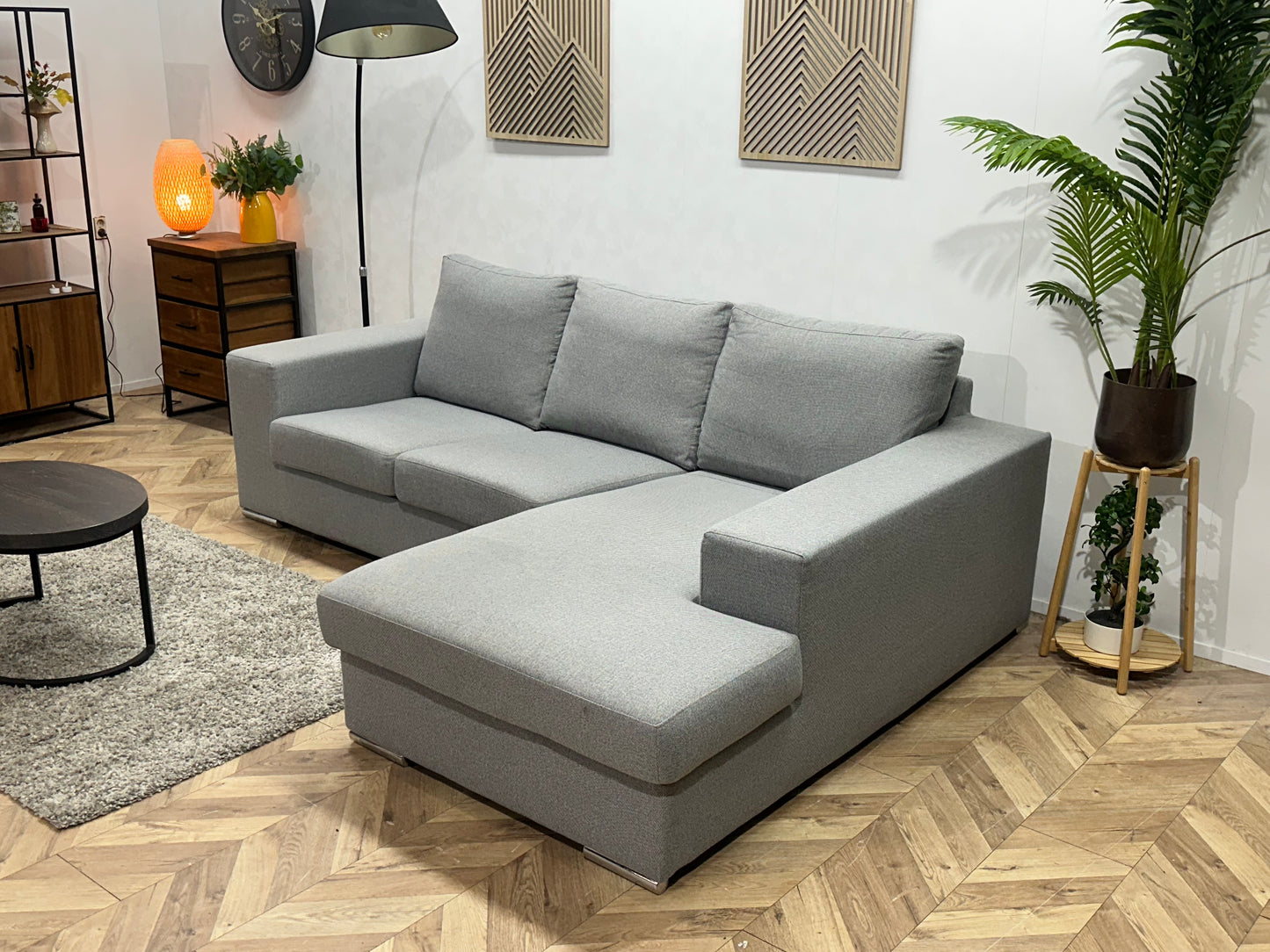 Licht Grijze Hoekbank ~ Losse Kussens Met Afneembare Hoezen