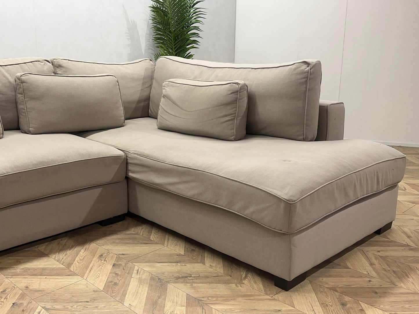 Beige Hoekbank ~ Losse Kussens Met Afneembare Hoezen