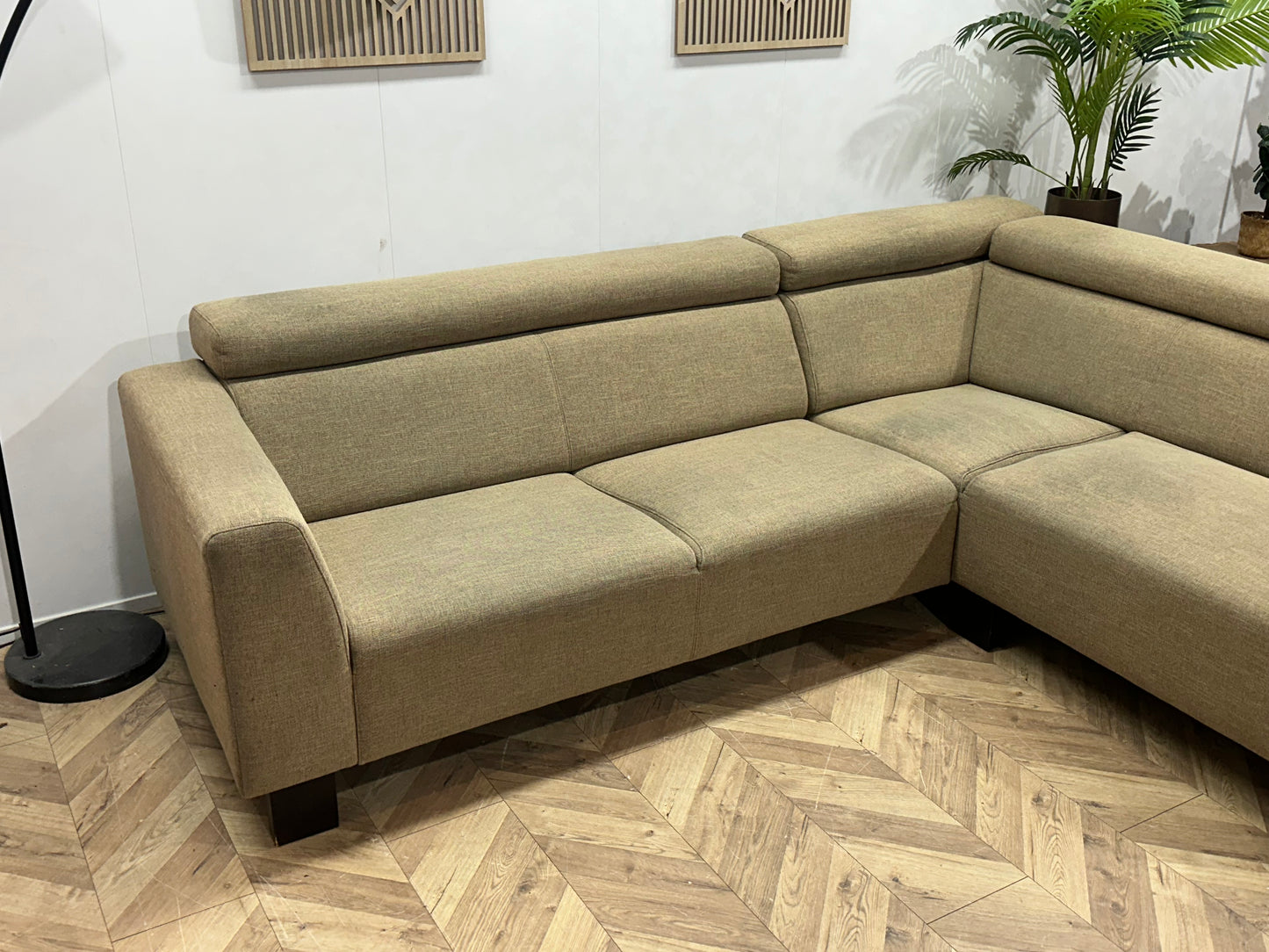 Beige Hoekbank ~ Verstelbare Hoofdsteunen