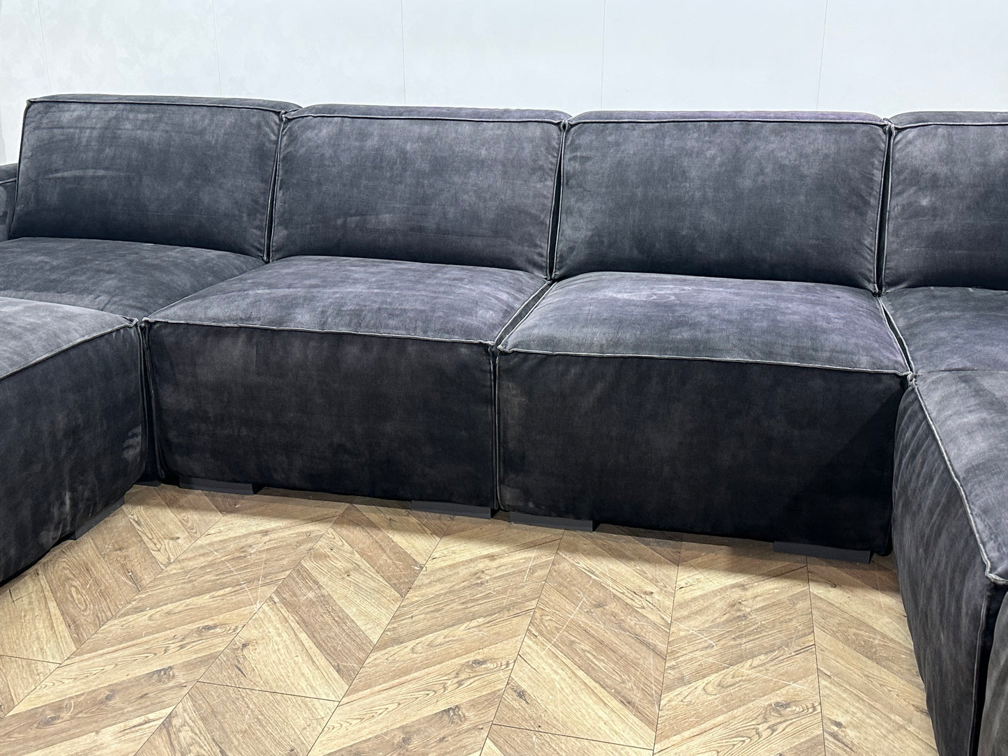 AvantGarde Antraciet Velvet U Bank ~ Vaste Kussens