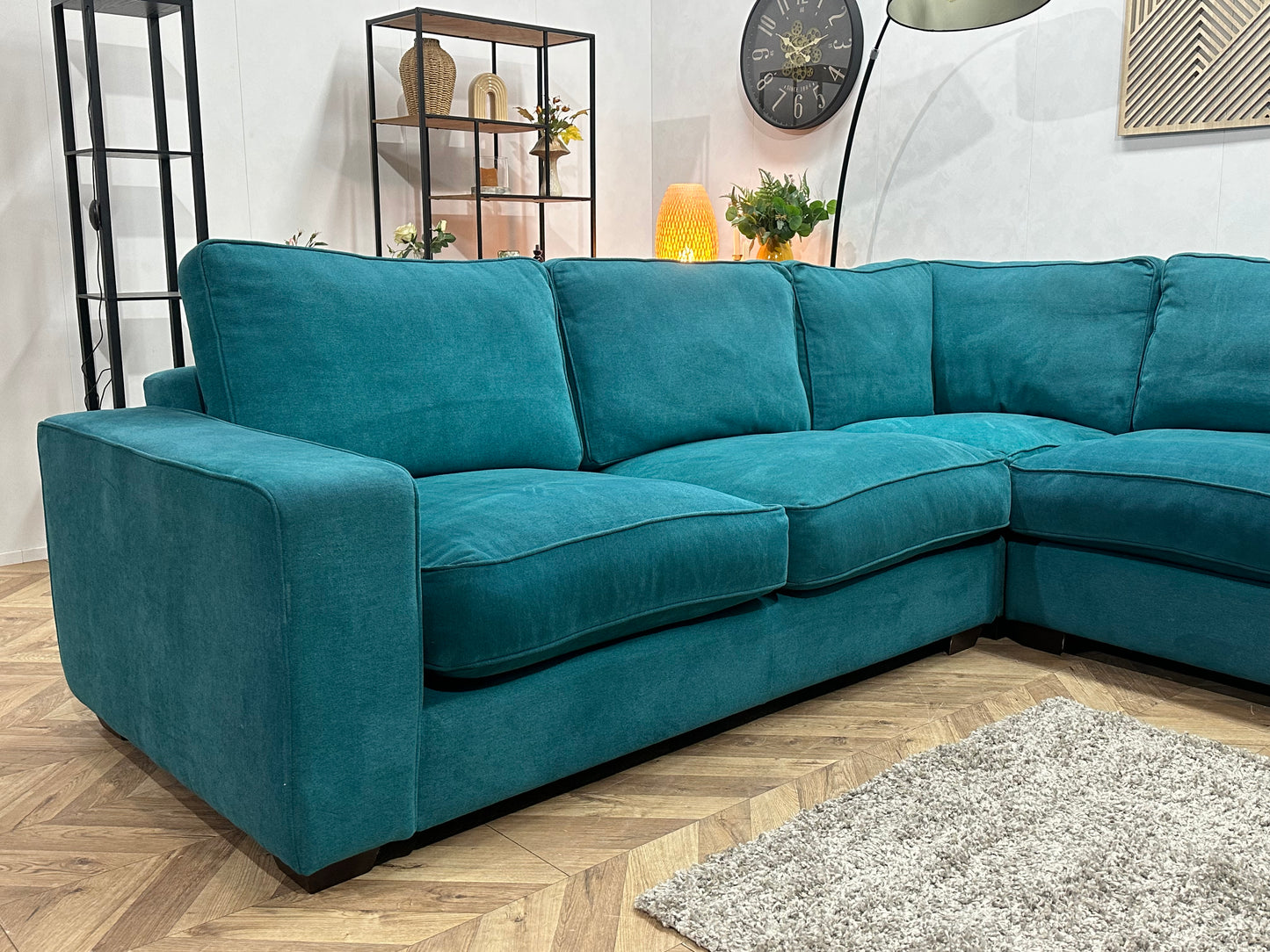 Blauwe Suède Stoffen Hoekbank ~ Losse Kussens Met Afneembare Hoezen