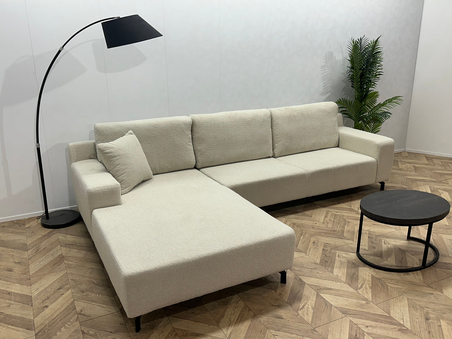 !Showroommodel! Witte Bouclé Stoffen Hoekbank