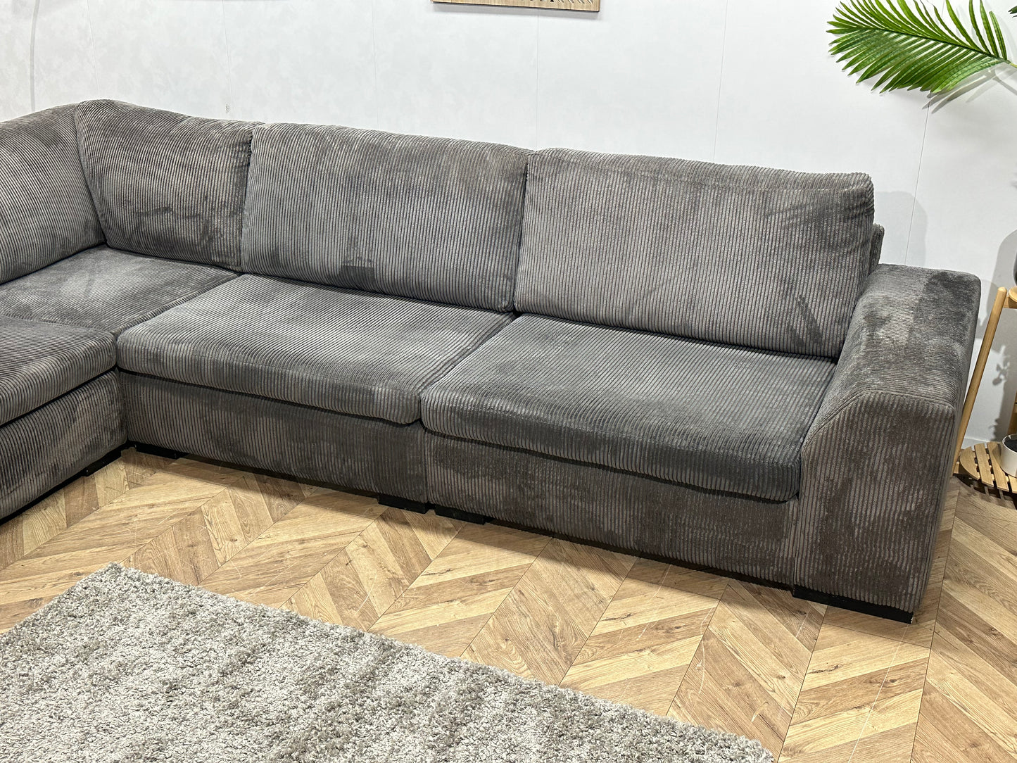 Grijze Ribstof Hoekbank ~ Losse Kussens Met Afneembare Hoezen