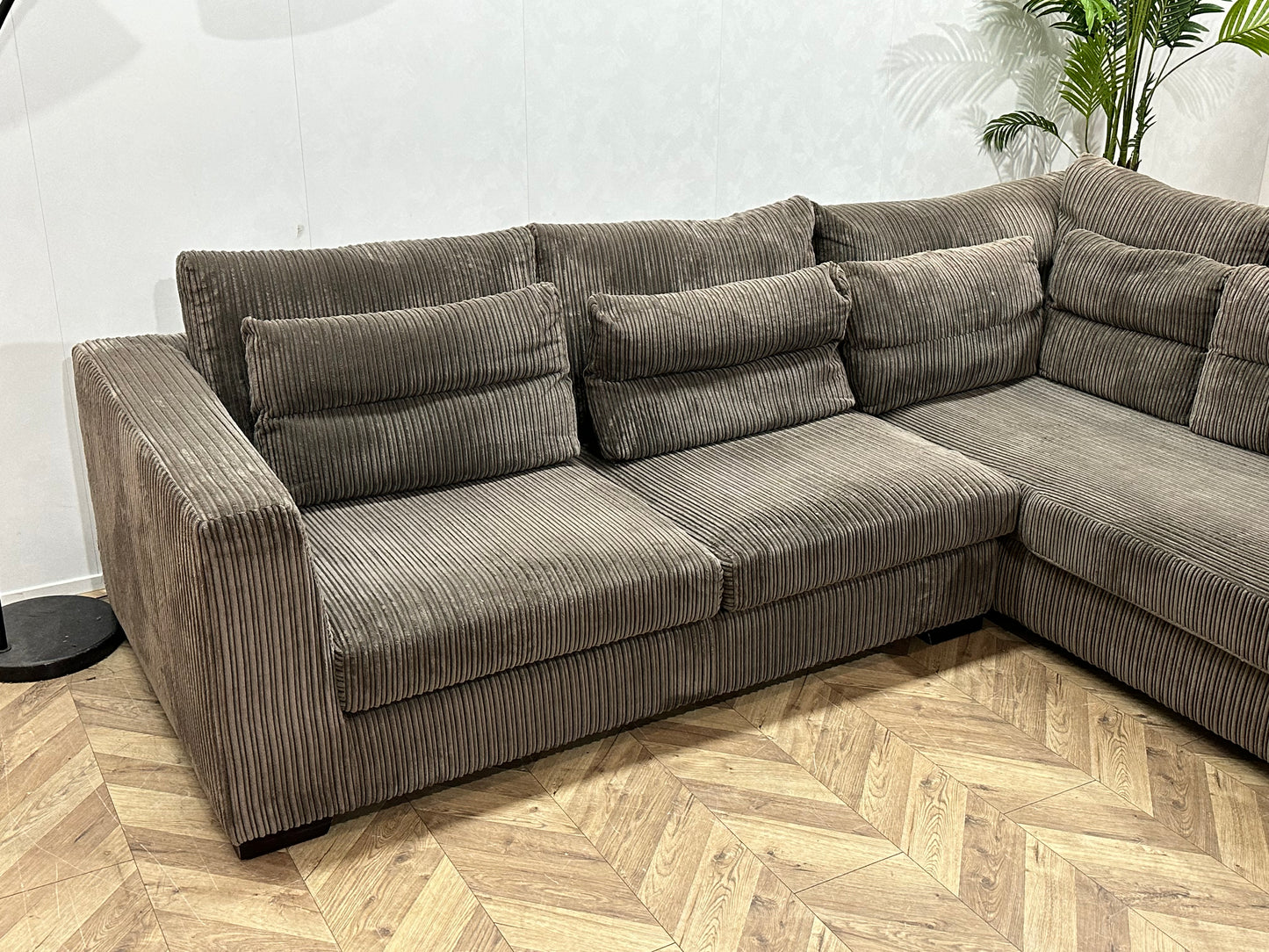 Licht Bruine Ribstof Hoekbank ~ Losse Kussens Met Afneembare Hoezen