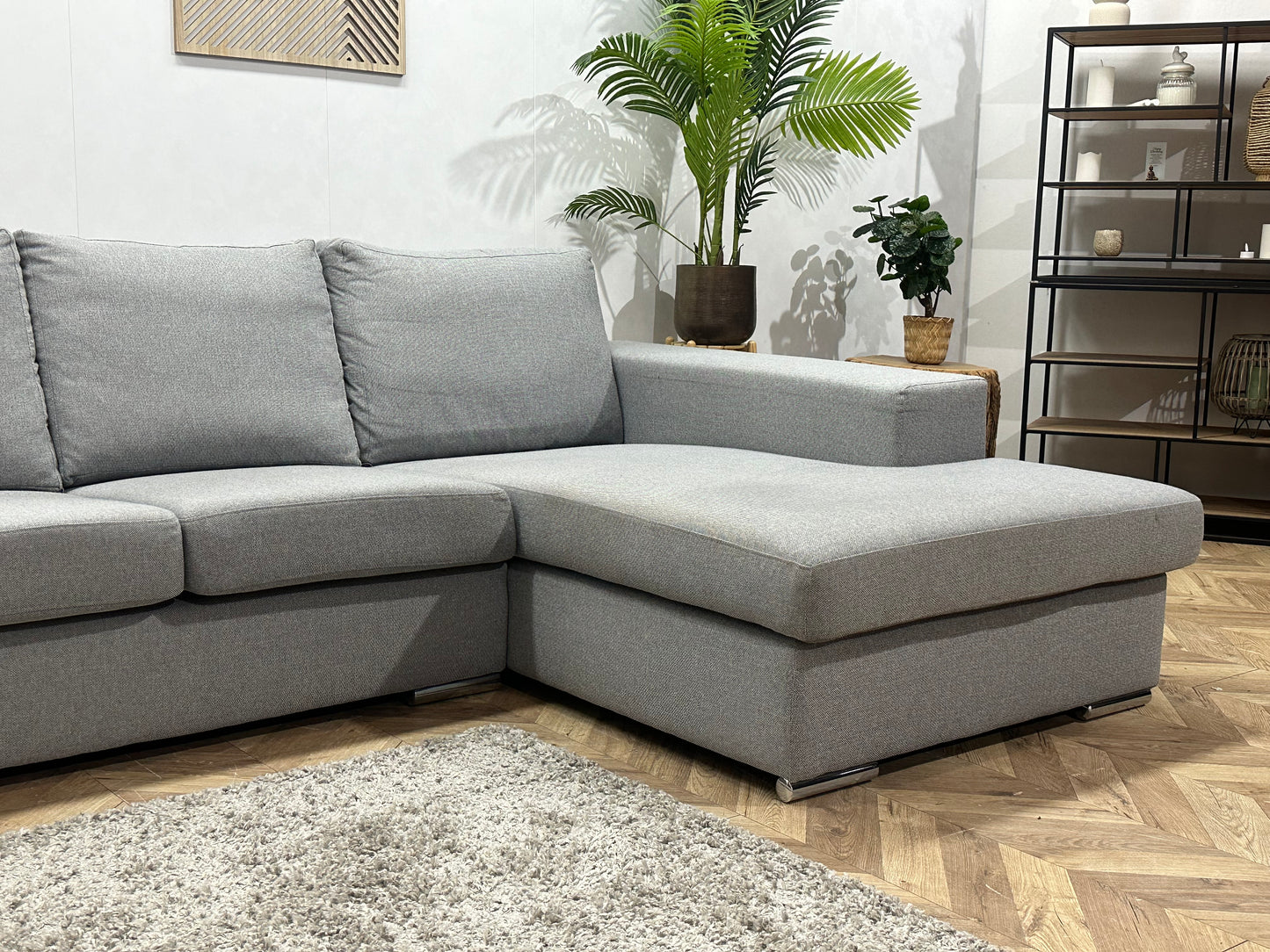 Licht Grijze Hoekbank ~ Losse Kussens Met Afneembare Hoezen