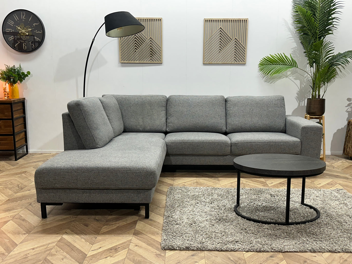 Grijze Hoekbank ~ Losse Rugkussens Met Afneembare Hoezen