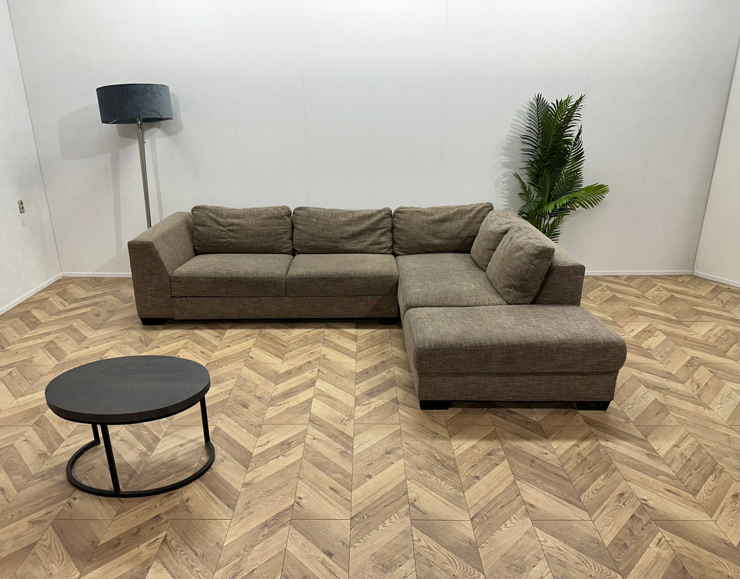 Beige/Bruine Hoekbank ~ Losse Rugkussens Met Afneembare Hoezen