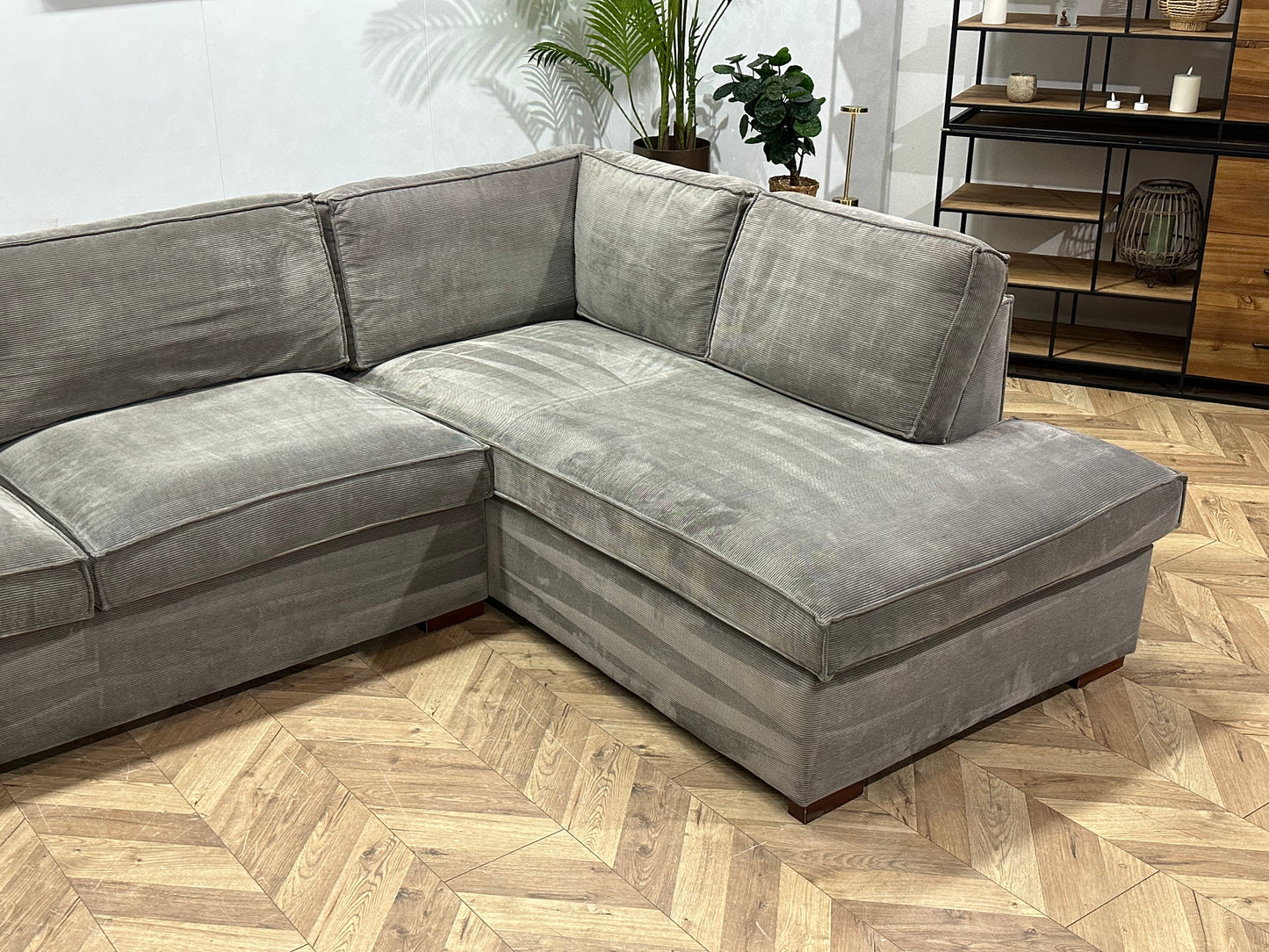 Woood Grijze Ribstof Hoekbank ~ Losse Kussens Met Afneembare Hoezen