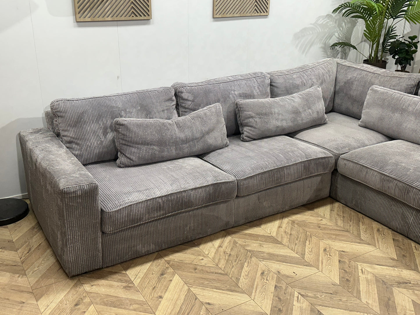 Licht Grijze Ribstof Hoekbank ~ Losse Kussens Met Afneembare Hoezen