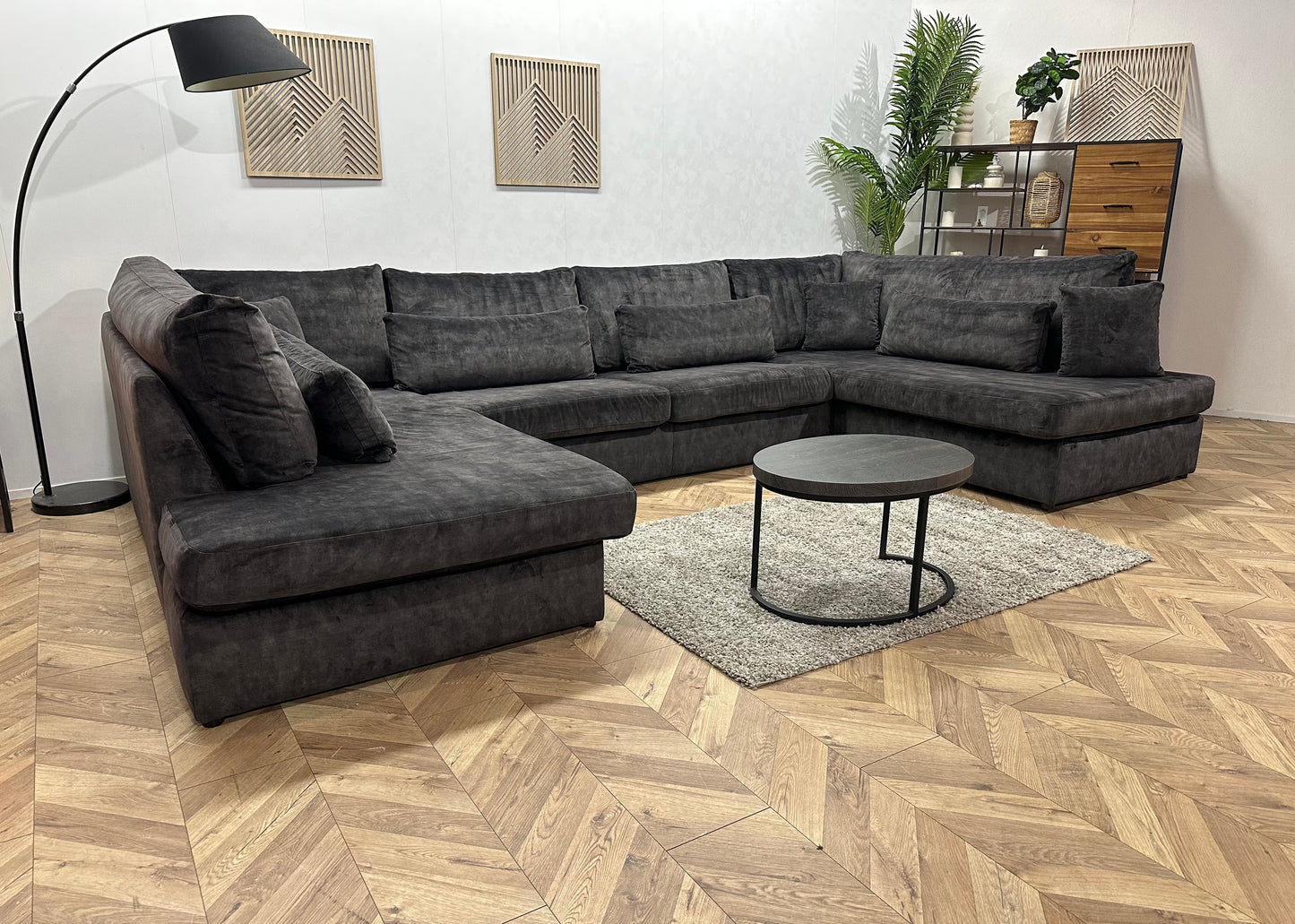 Antraciet Velvet U Bank ~ Nieuwstaat