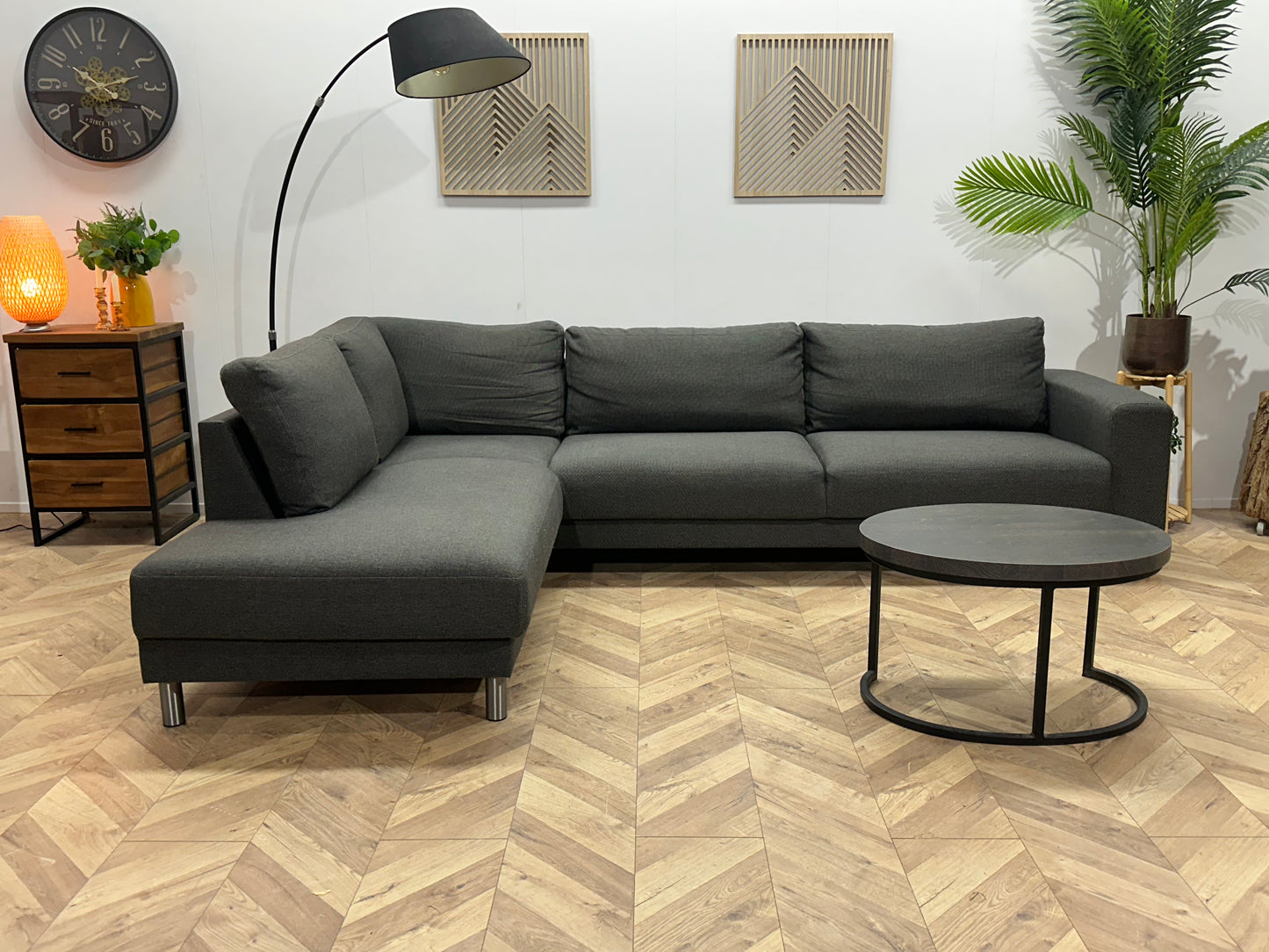 Grijze Hoekbank ~ Losse Rugkussens Met Afneembare Hoezen