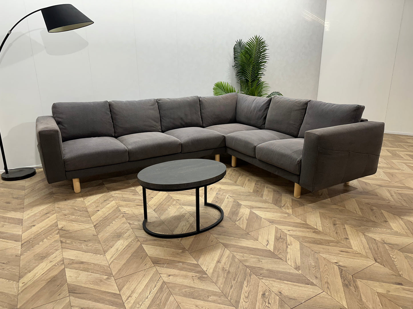 Grijze Hoekbank ~ Losse Kussens Met Afneembare Hoezen