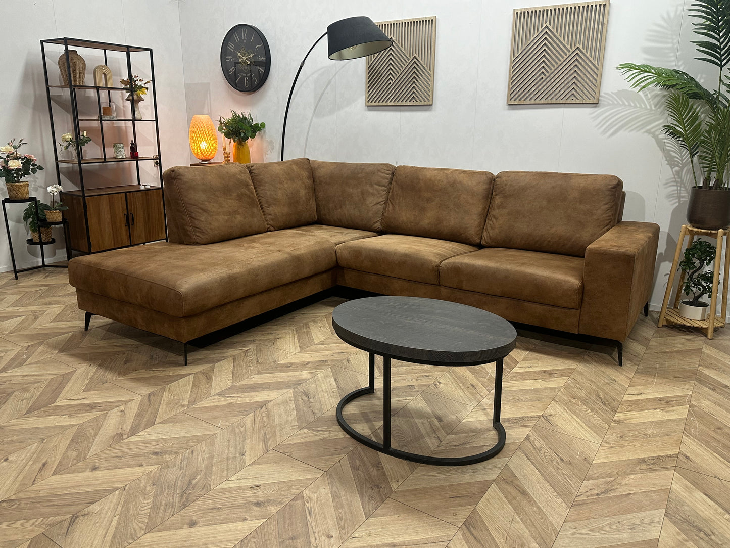 Bruine Suède Stoffen Hoekbank ~ Nieuwstaat