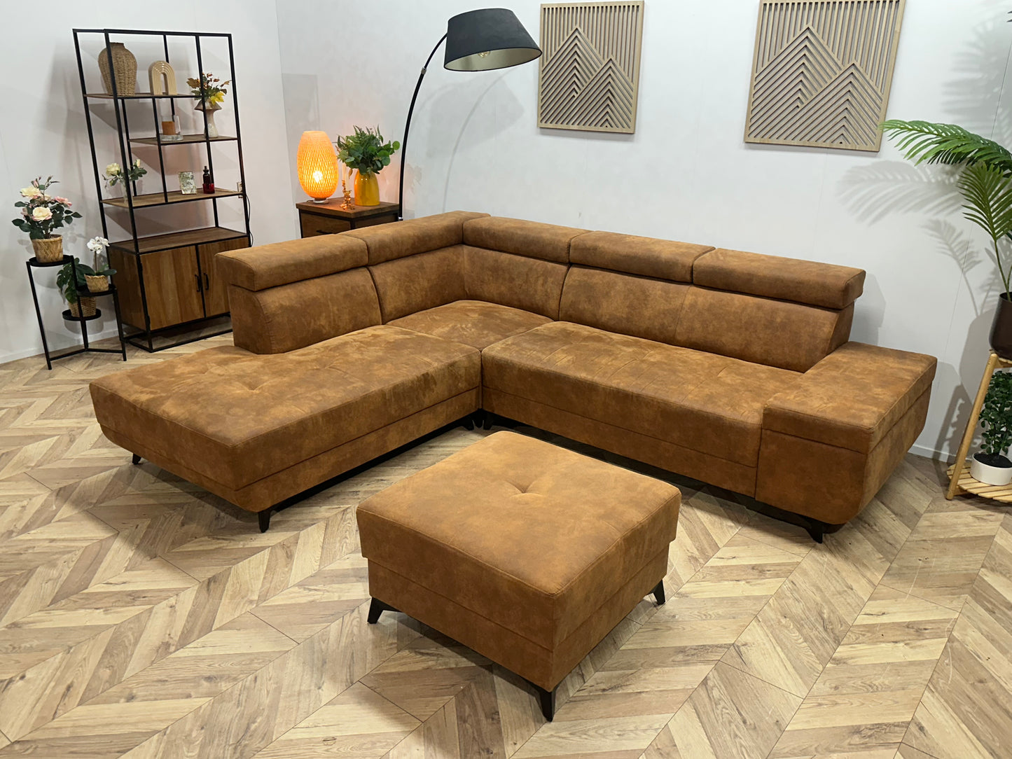 Cognac Bruine Suède Stoffen Hoekbank Inc Hocker ~ Verstelbare Hoofdsteunen ~ Nieuwstaat