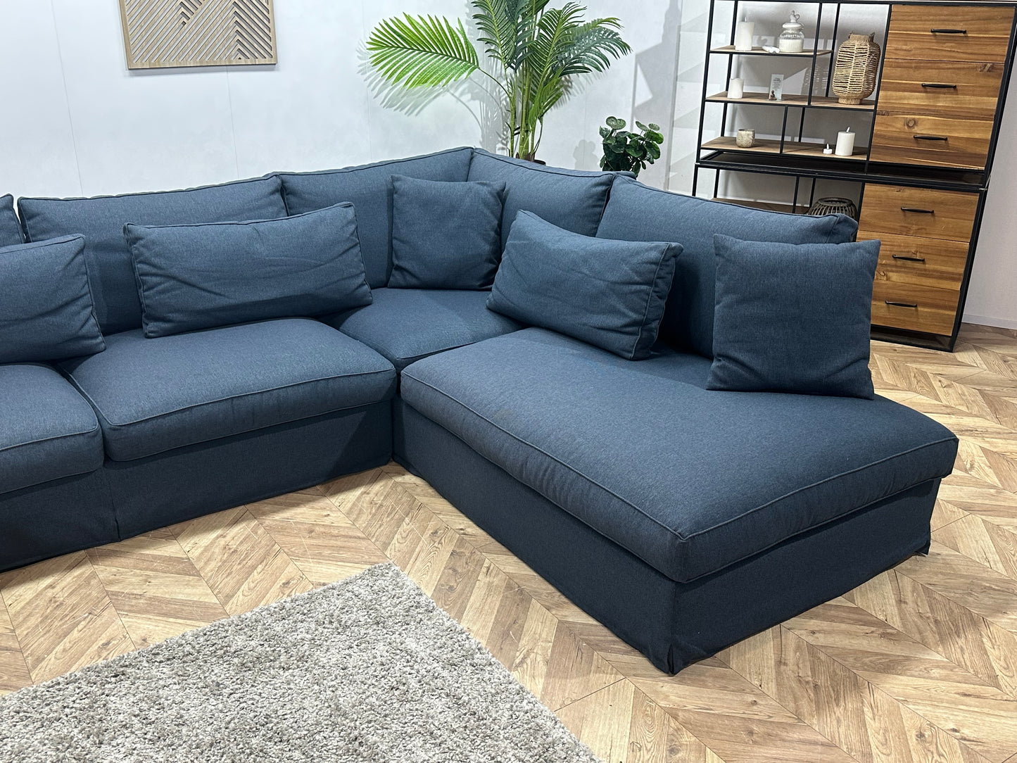 Blauwe Hoekbank ~ Losse Kussens Met Afneembare Hoezen