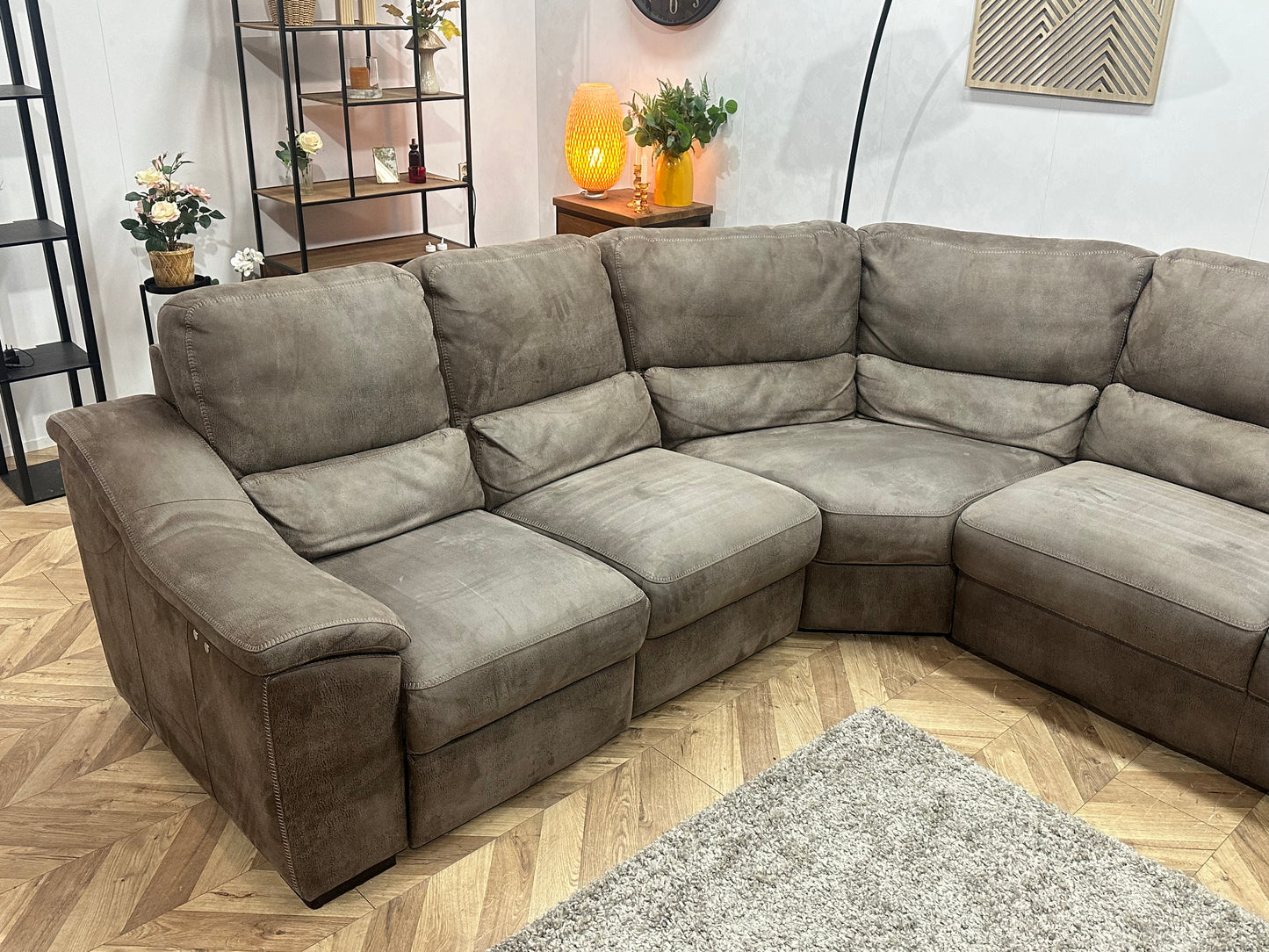 Bruine Suède Stoffen Hoekbank ~ Relaxfunctie