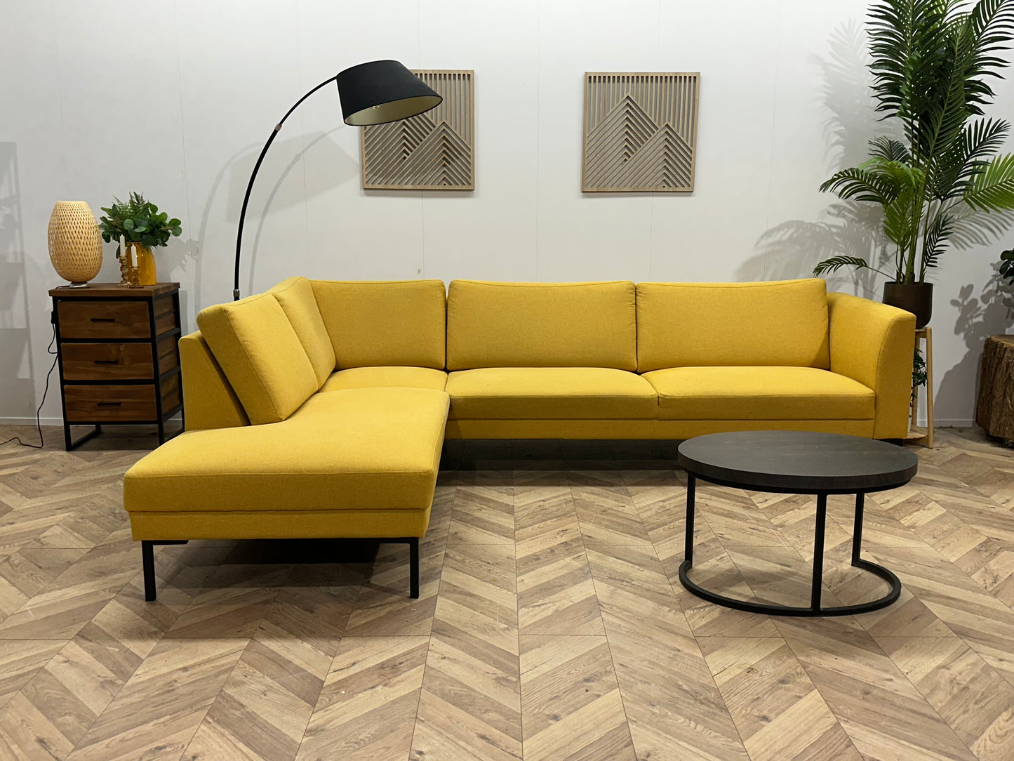 Gele Hoekbank ~ Losse Rugkussens Met Afneembare Hoezen