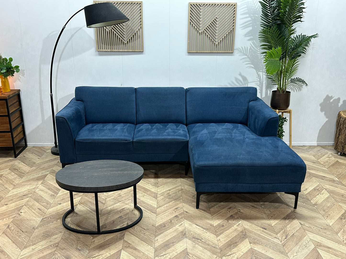 Montèl Blauwe Suède Stoffen Hoekbank ~ Vaste Kussens