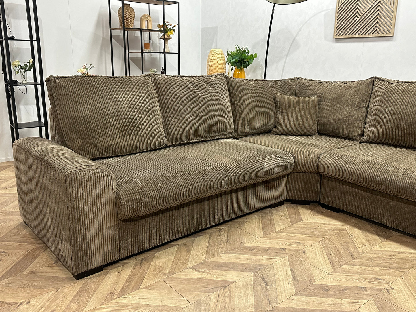 Bruine Ribstof Hoekbank ~ Losse Kussens Met Afneembare Hoezen