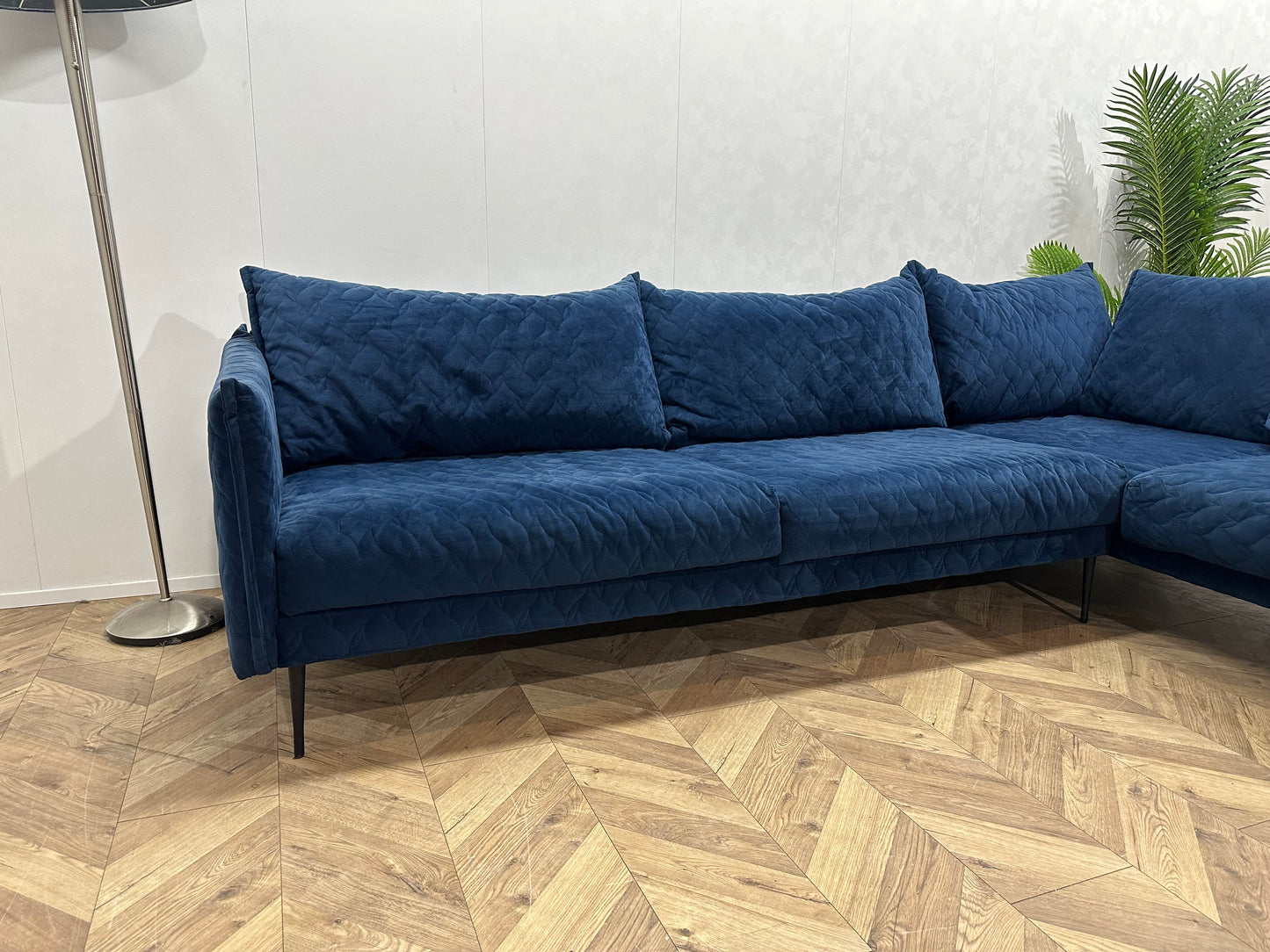 Donker Blauwe Velvet Hoekbank ~ Nieuwstaat