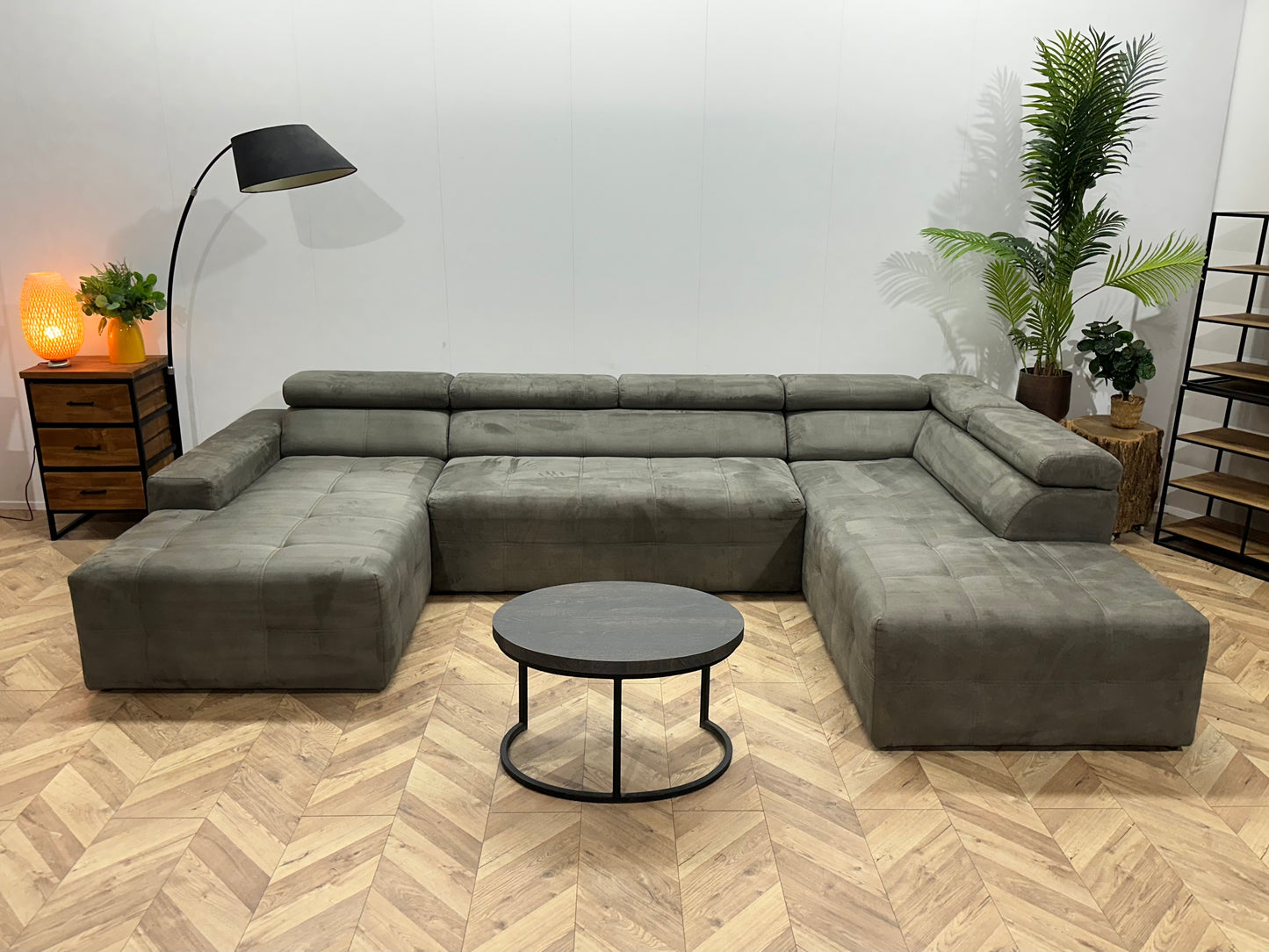 !Showroommodel! Grijze Suède Stoffen U Bank