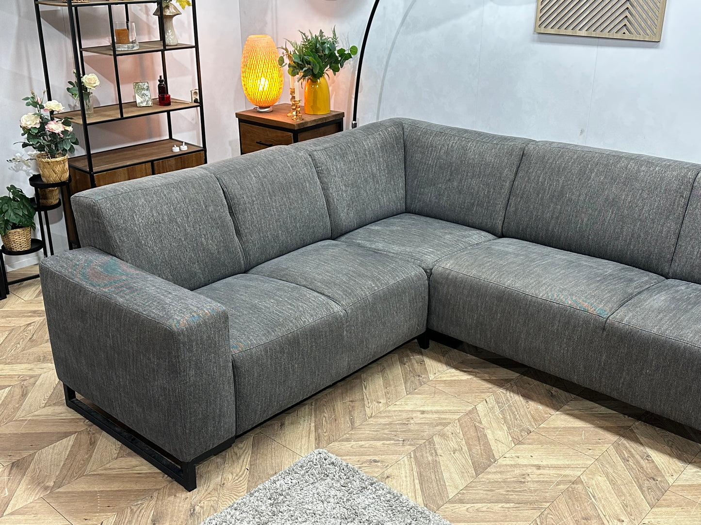 Grijze U Bank ~ Vaste Kussens