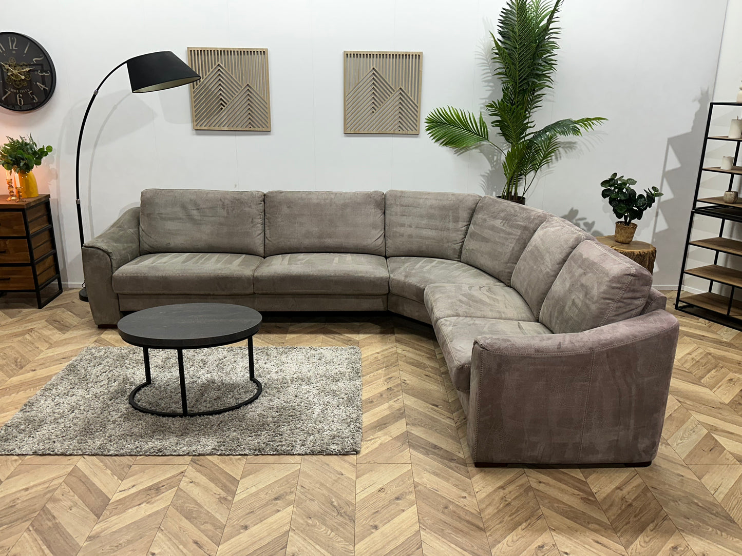 Grijze Suède Stoffen Hoekbank ~ Vaste Kussens