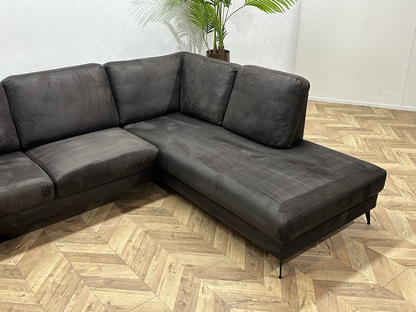 Antraciet Suède Stoffen Hoekbank ~ Losse Rugkussens Met Afneembare Hoezen