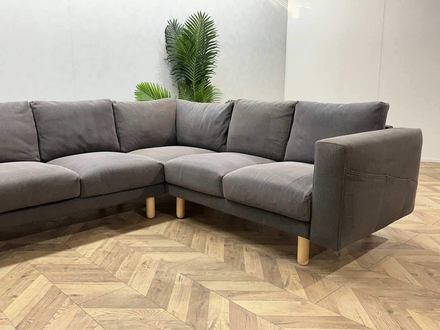 Grijze Hoekbank ~ Losse Kussens Met Afneembare Hoezen