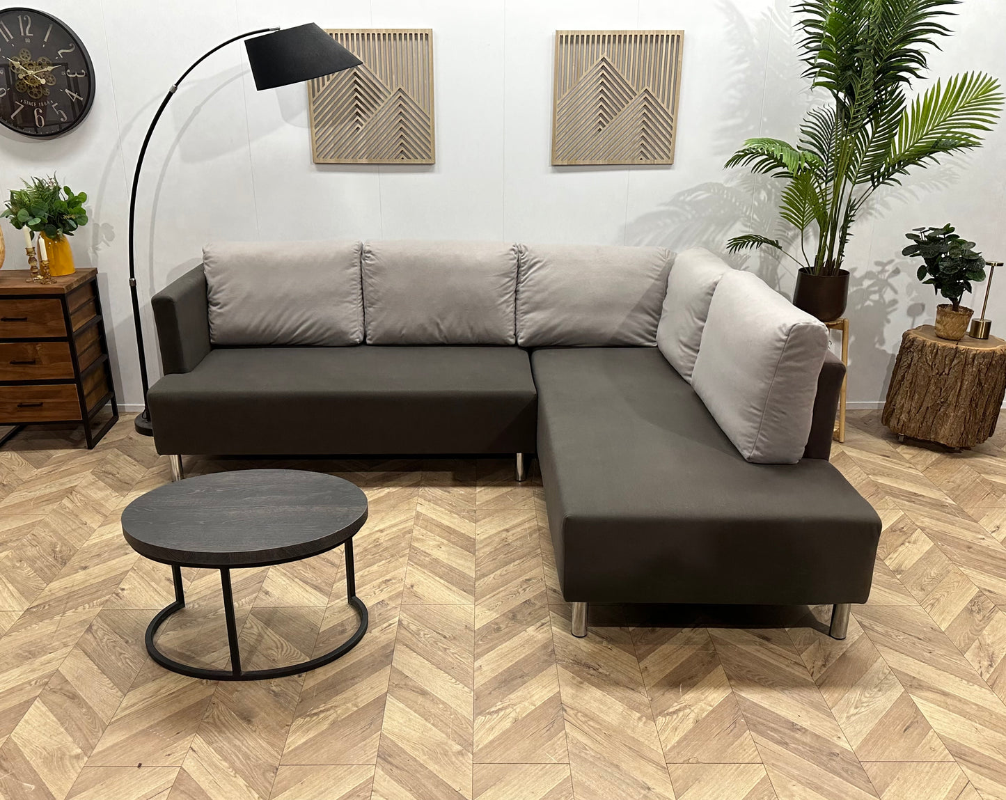 Grijze Hoekbank ~ Losse Licht Grijze Rugkussens Met Afneembare Hoezen