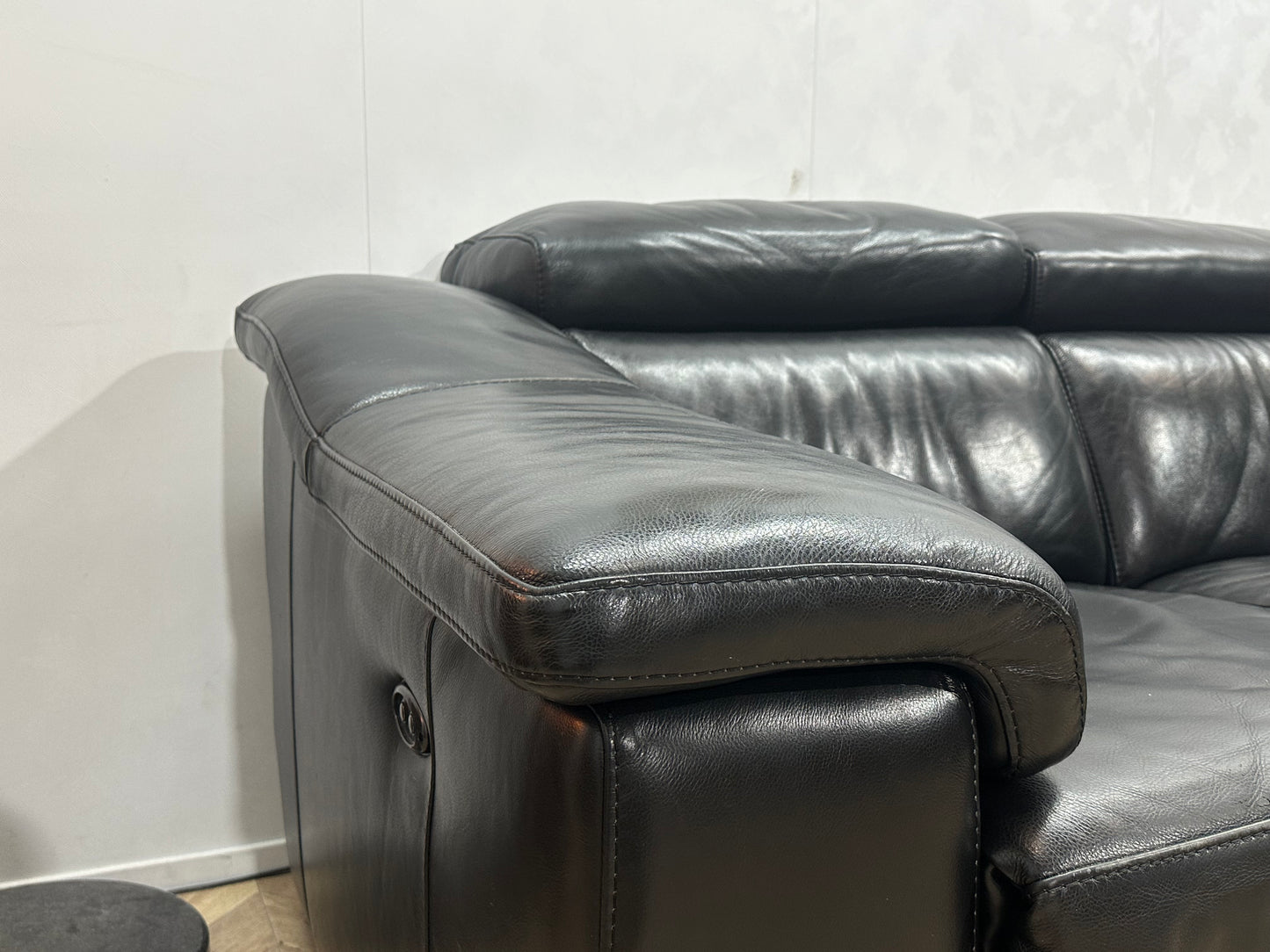 Zwart Echt Lederen Ruime Hoekbank ~ Relaxfunctie ~ Kleine Opbergruimte ~ Verstelbare Hoofdsteunen